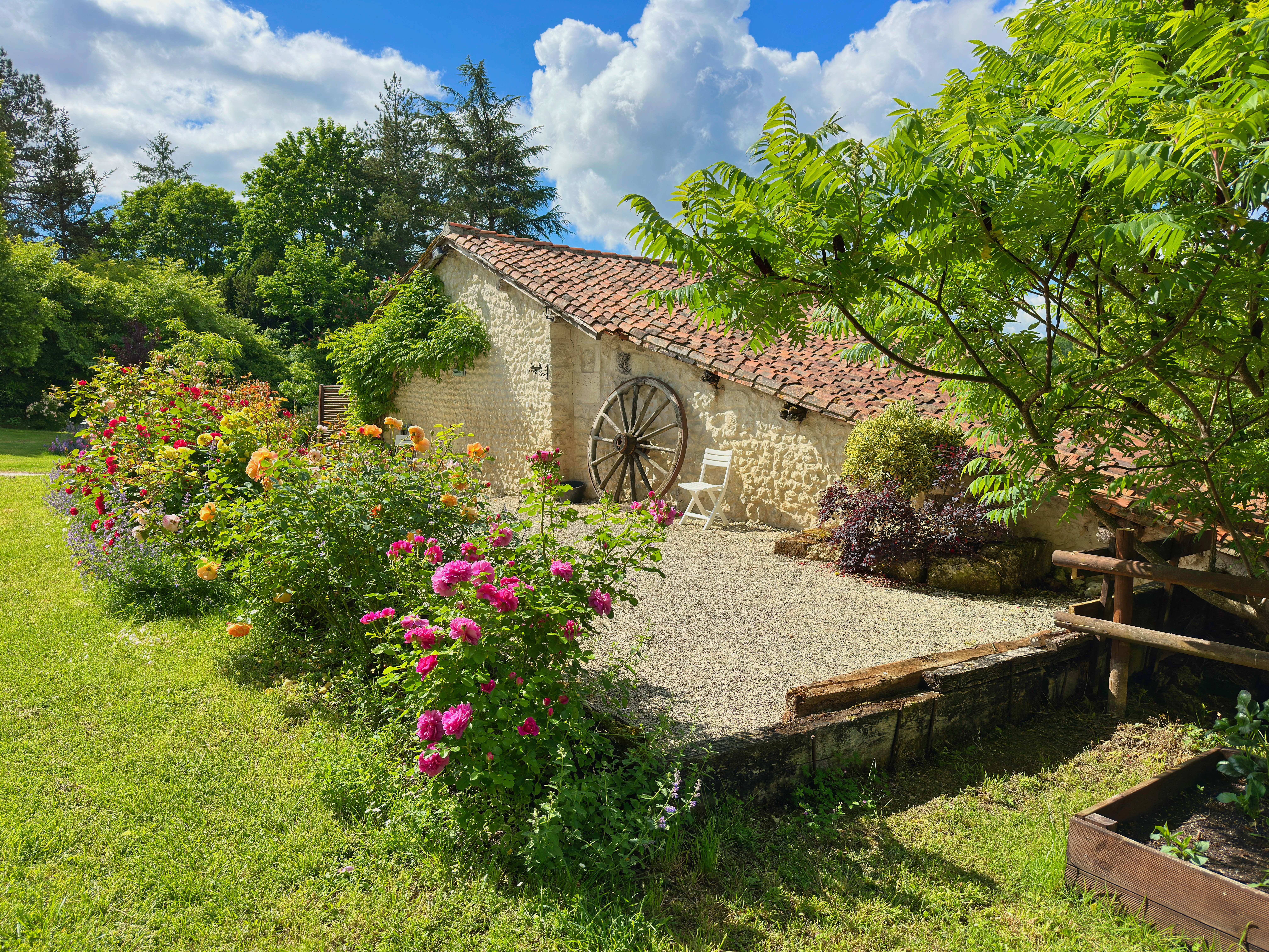French property for sale in Saint-Romain, Charente - €795,000 - photo 