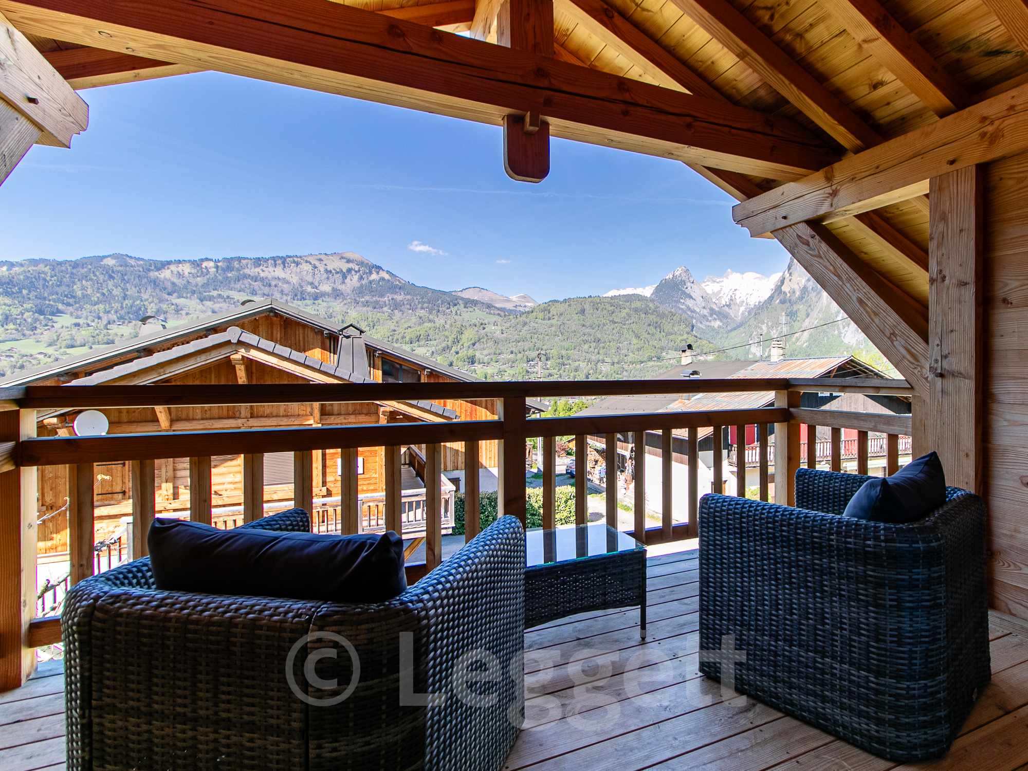 French property for sale in Samoëns, Haute-Savoie - €1,800,000 - photo 