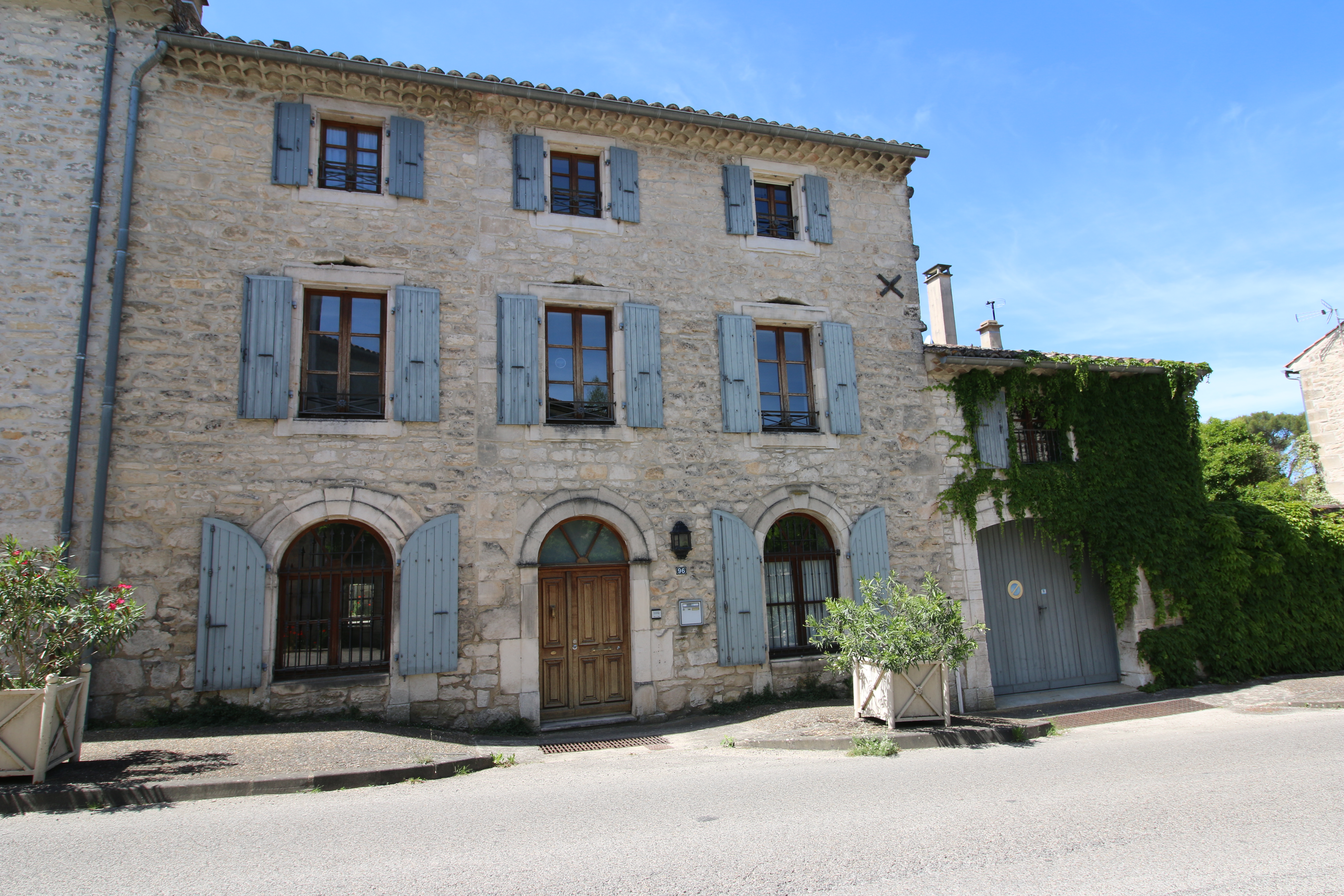 French property for sale in Barjac, Gard - €645,000 - photo 