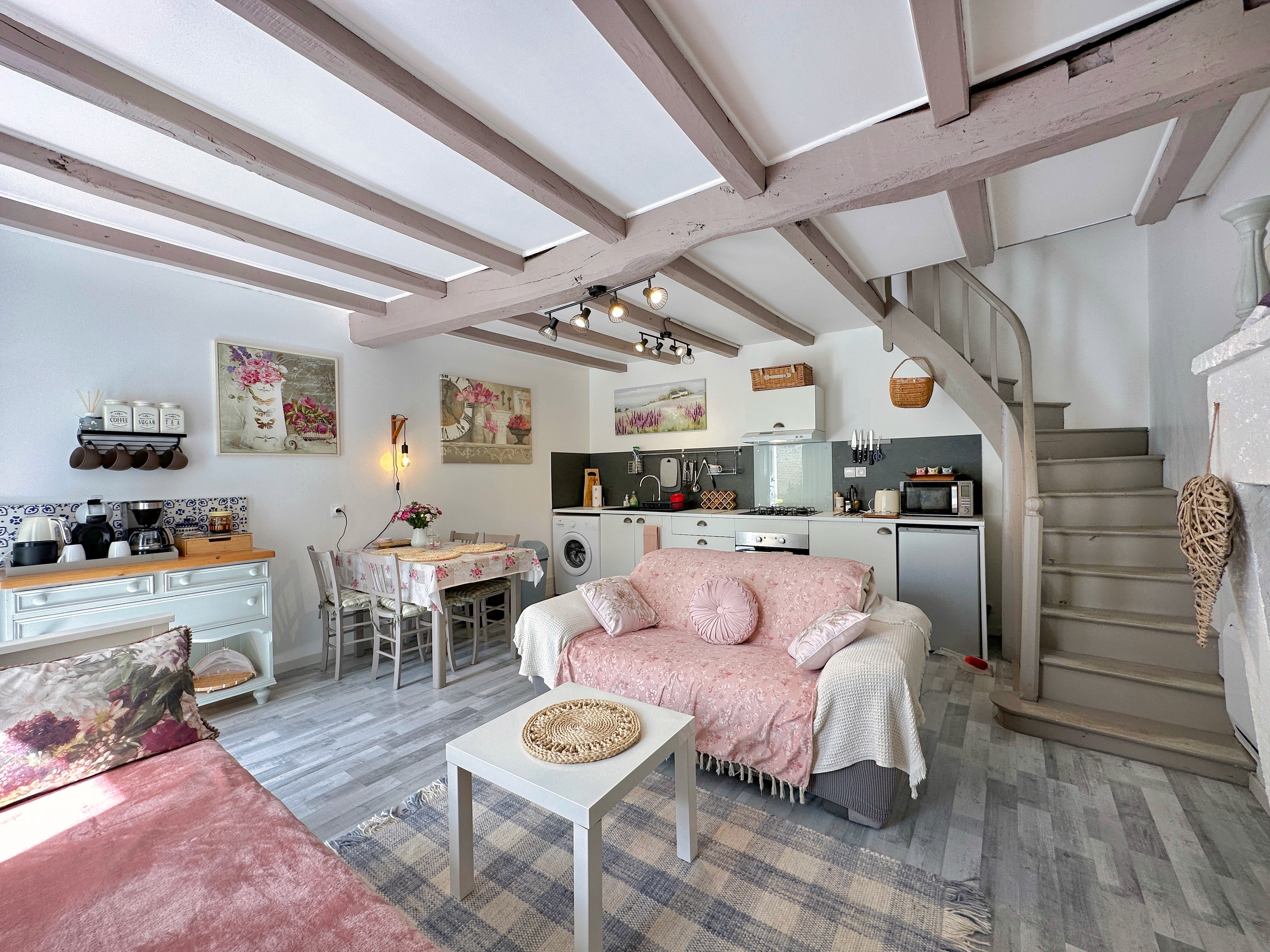 French property for sale in Saint-Romain, Charente - €795,000 - photo 