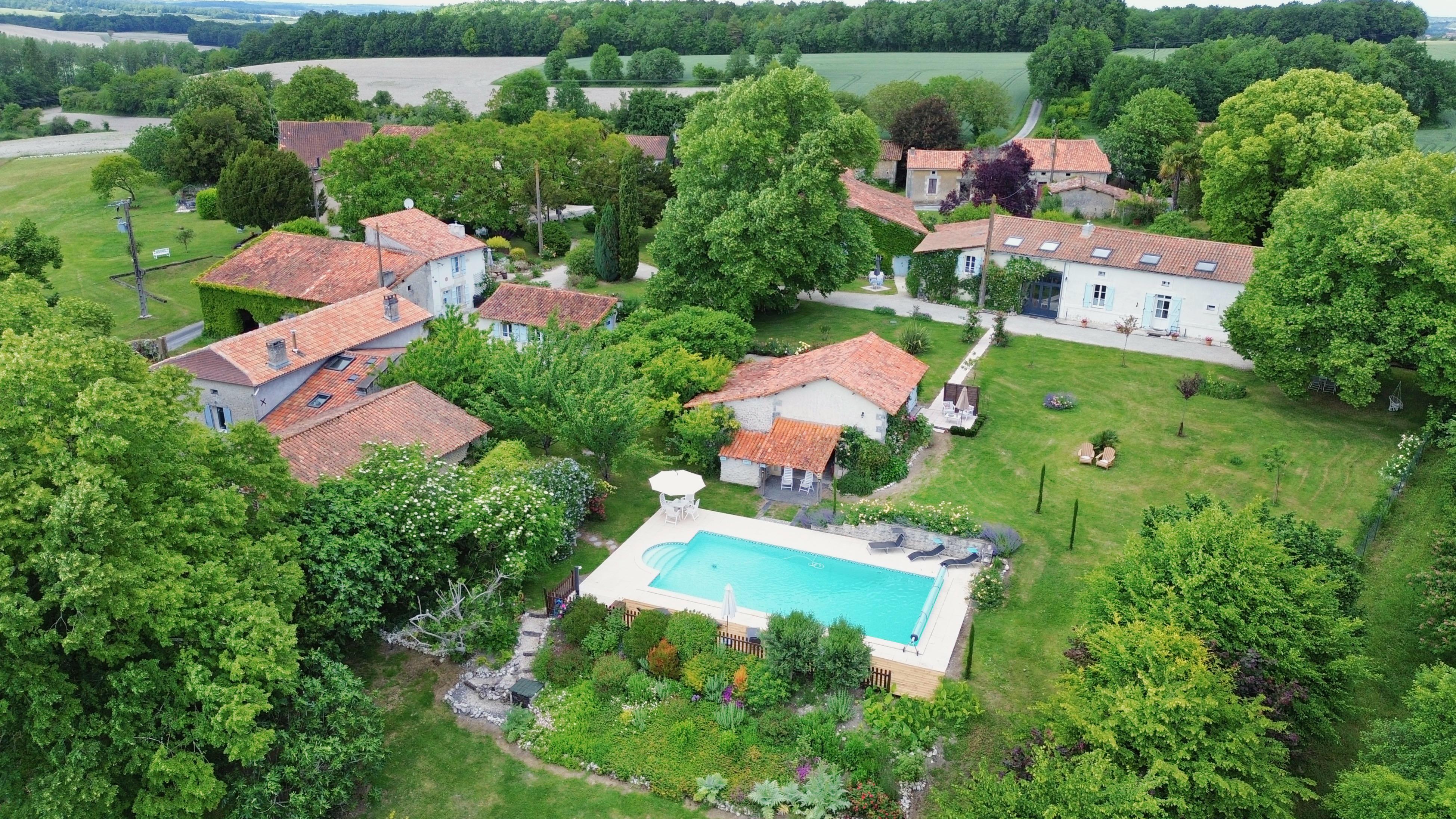 French property for sale in Saint-Romain, Charente - €795,000 - photo 