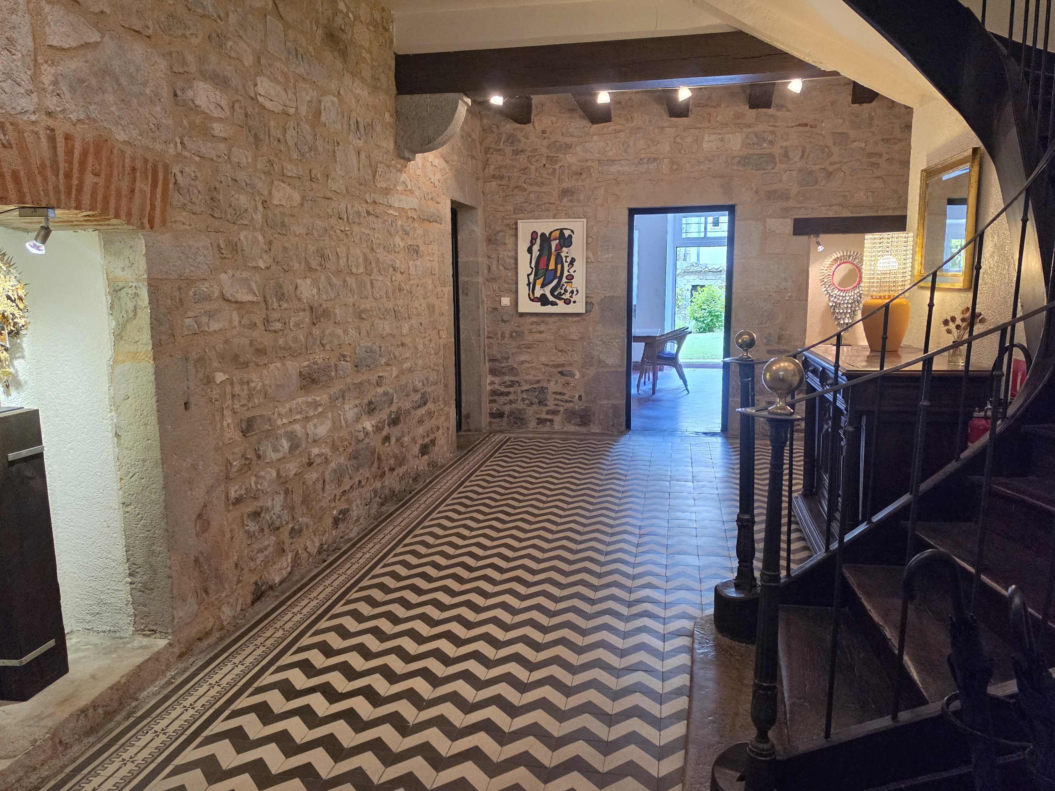 Propriété en France à vendre à Saint-Antonin-Noble-Val, Tarn-et-Garonne - €697 000 - photo 
