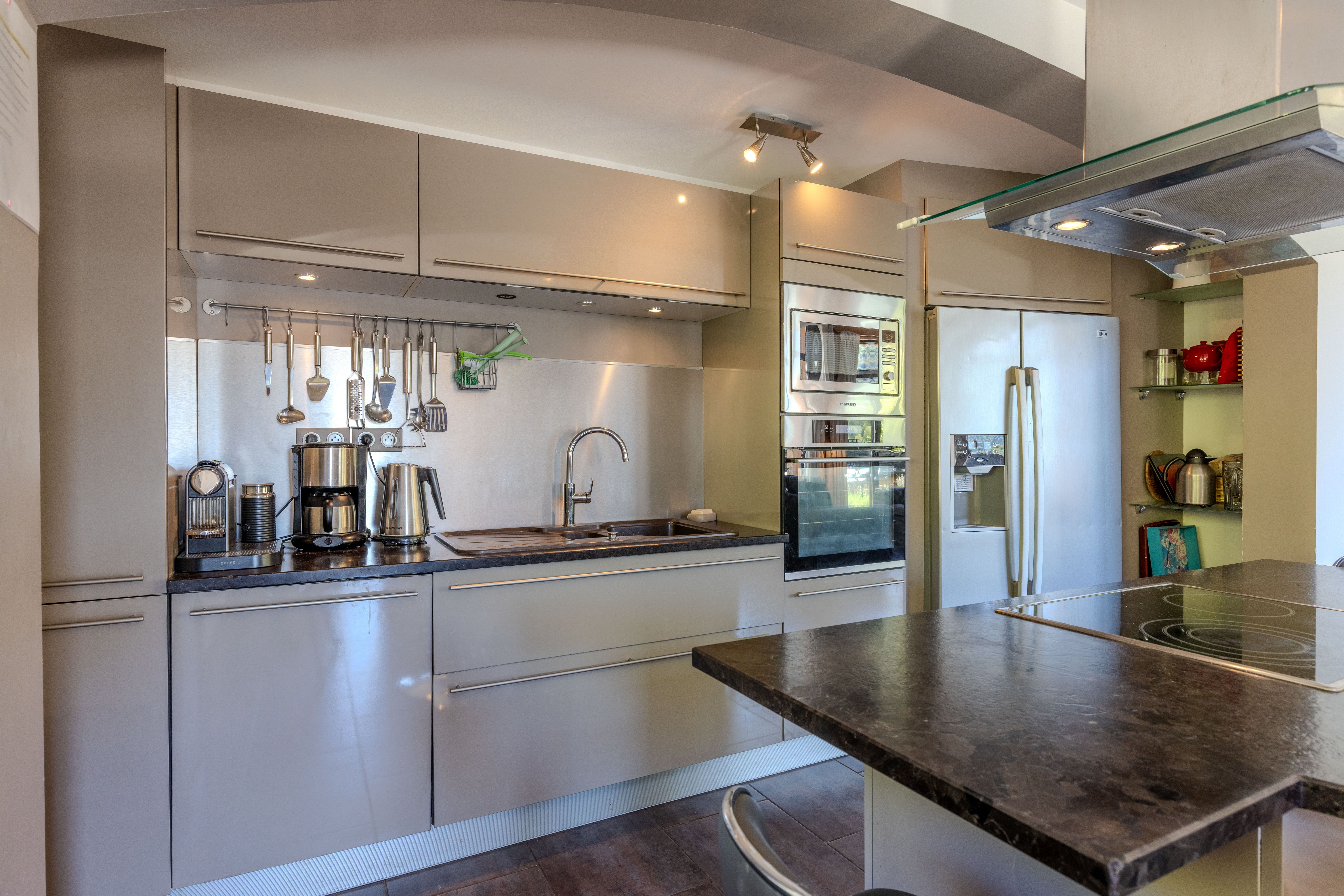 French property for sale in Vaujany, Isère - €800,000 - photo 