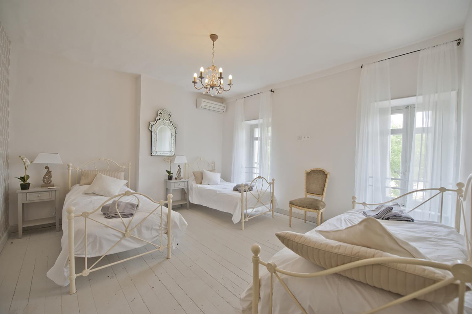 French property for sale in Narbonne, Aude - €995,000 - photo 