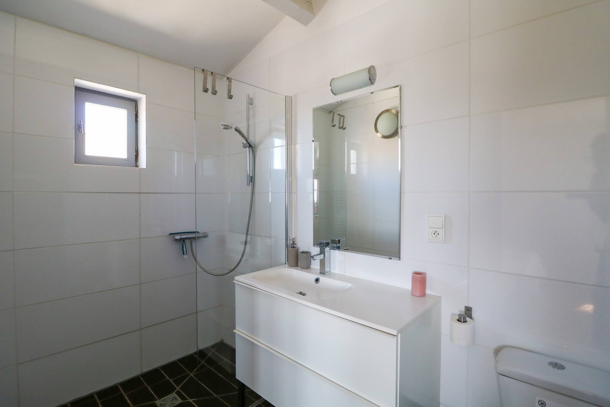 French property for sale in Bouquet, Gard - €779,000 - photo 
