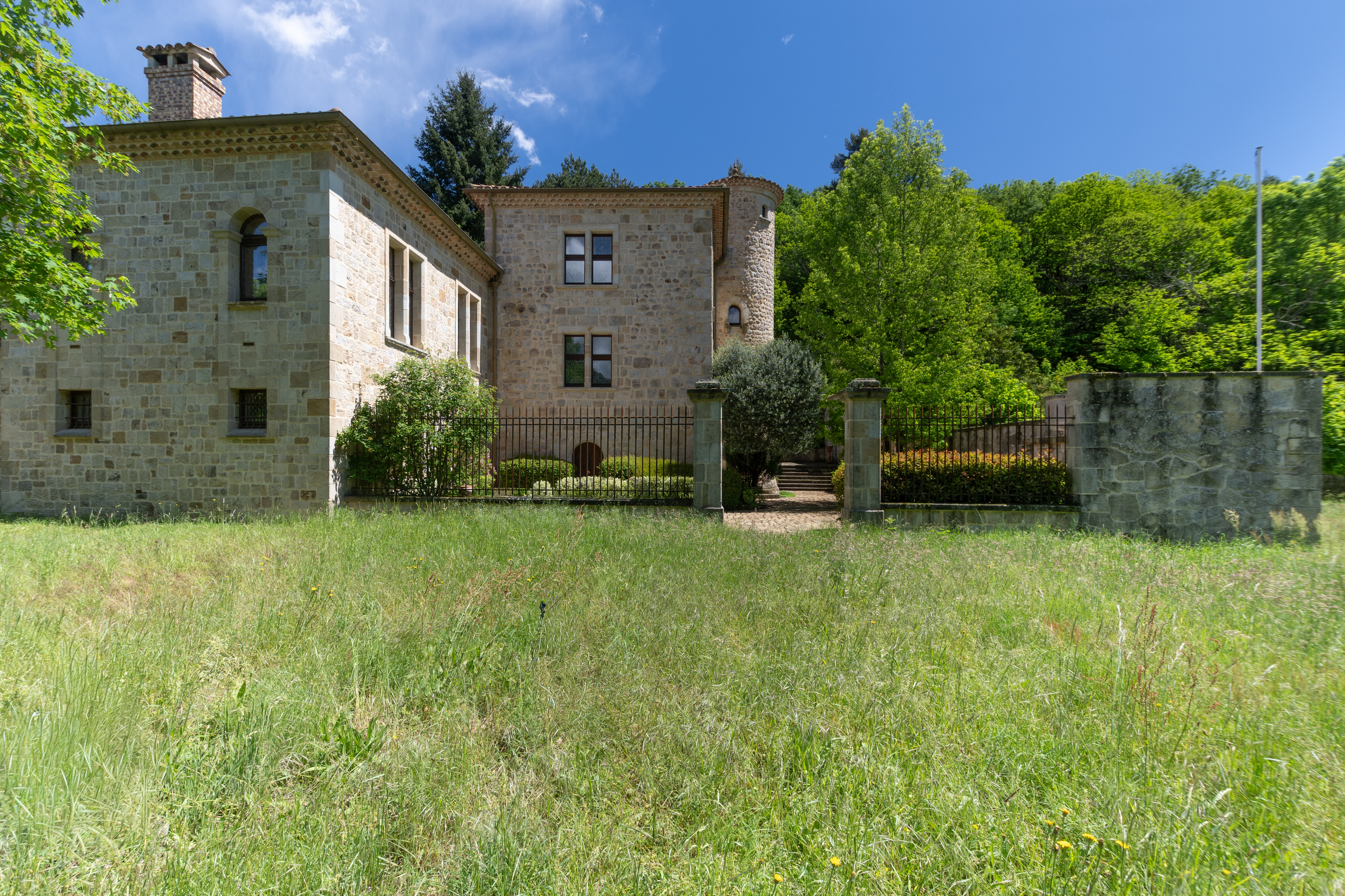 French property for sale in Saint-Michel-de-Boulogne, Ardèche - €1,735,000 - photo 