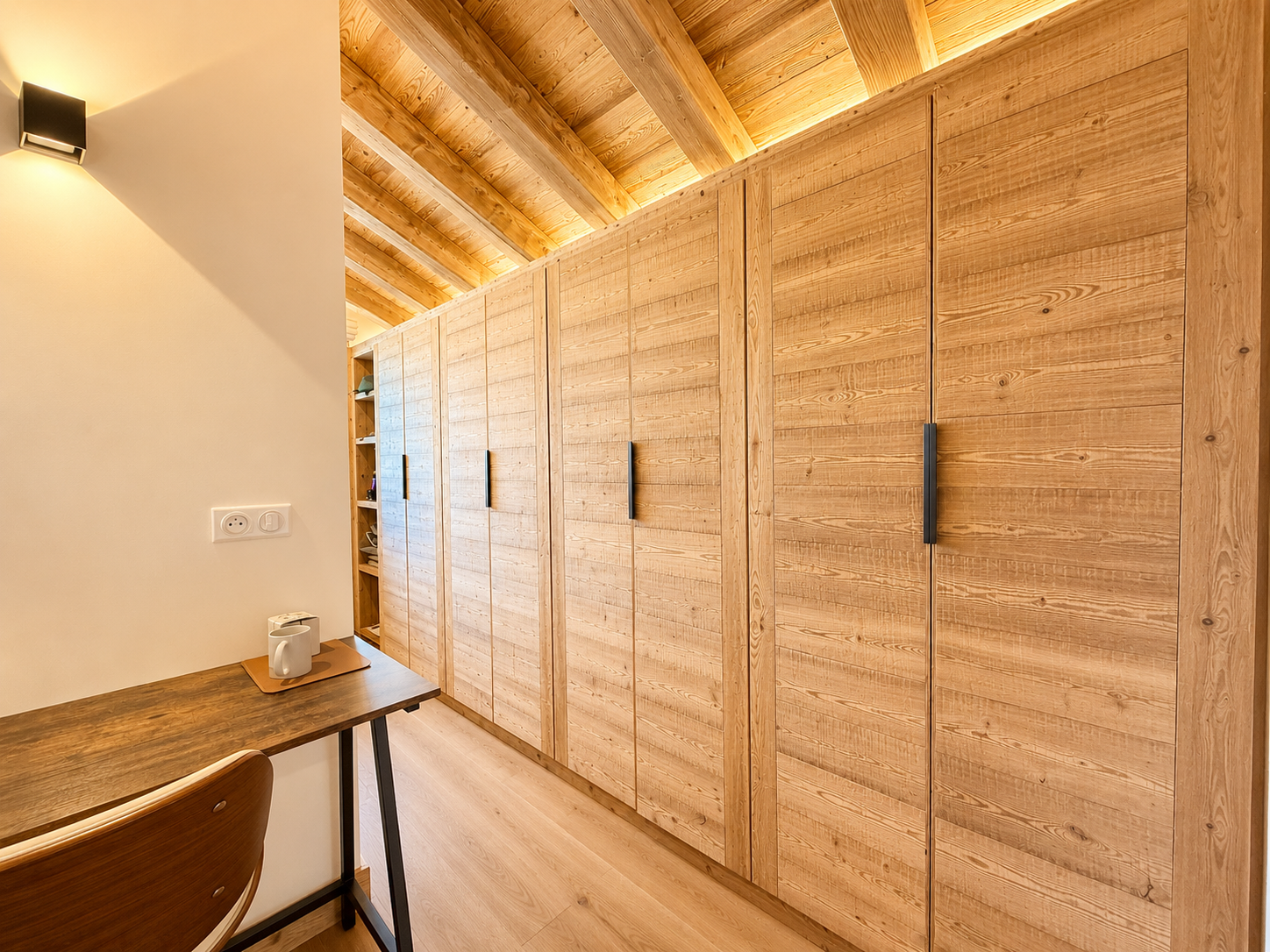 French property for sale in Courchevel, Savoie - €5,950,000 - photo 
