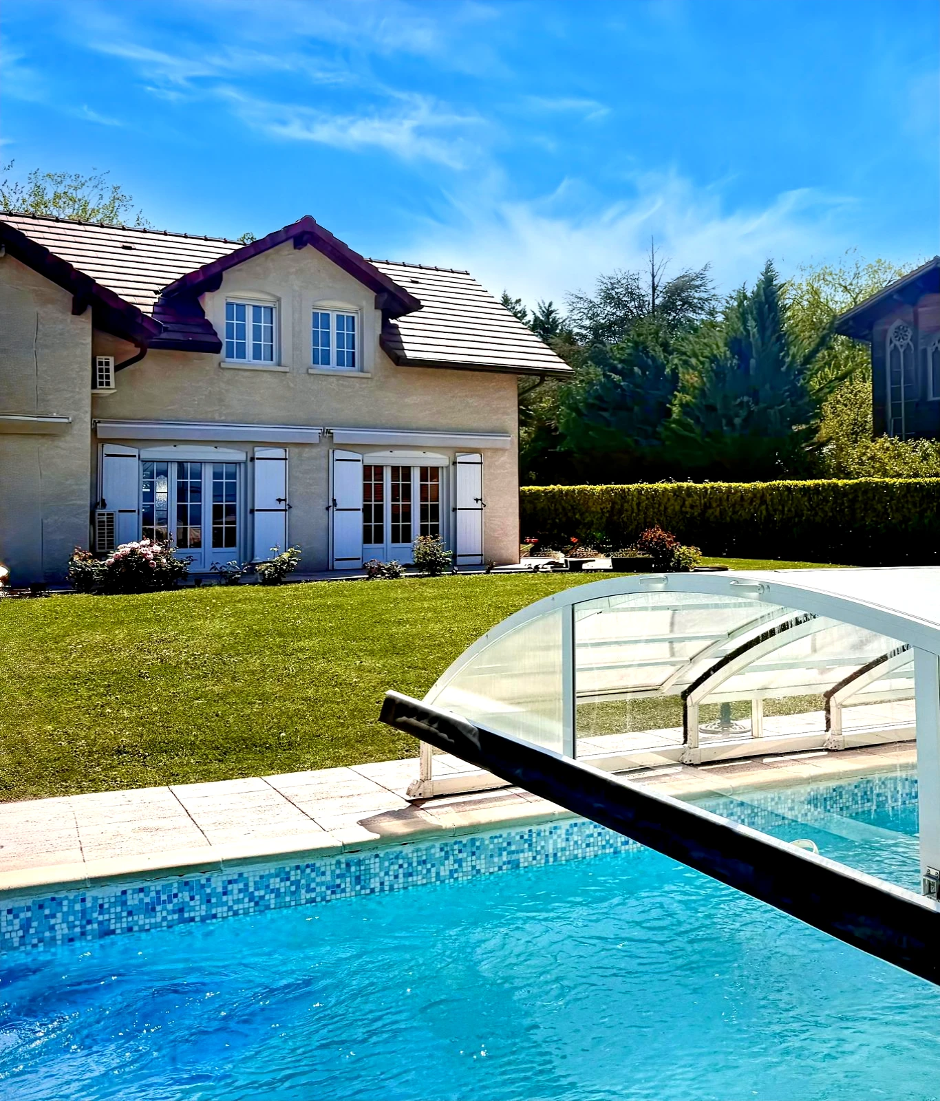 French property for sale in Messery, Haute-Savoie - €1,090,000 - photo 