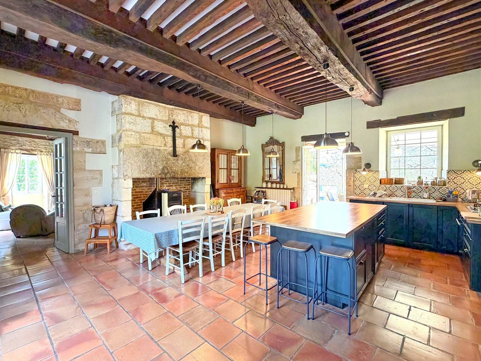 French property for sale in La Bachellerie, Dordogne - €680,000 - photo 