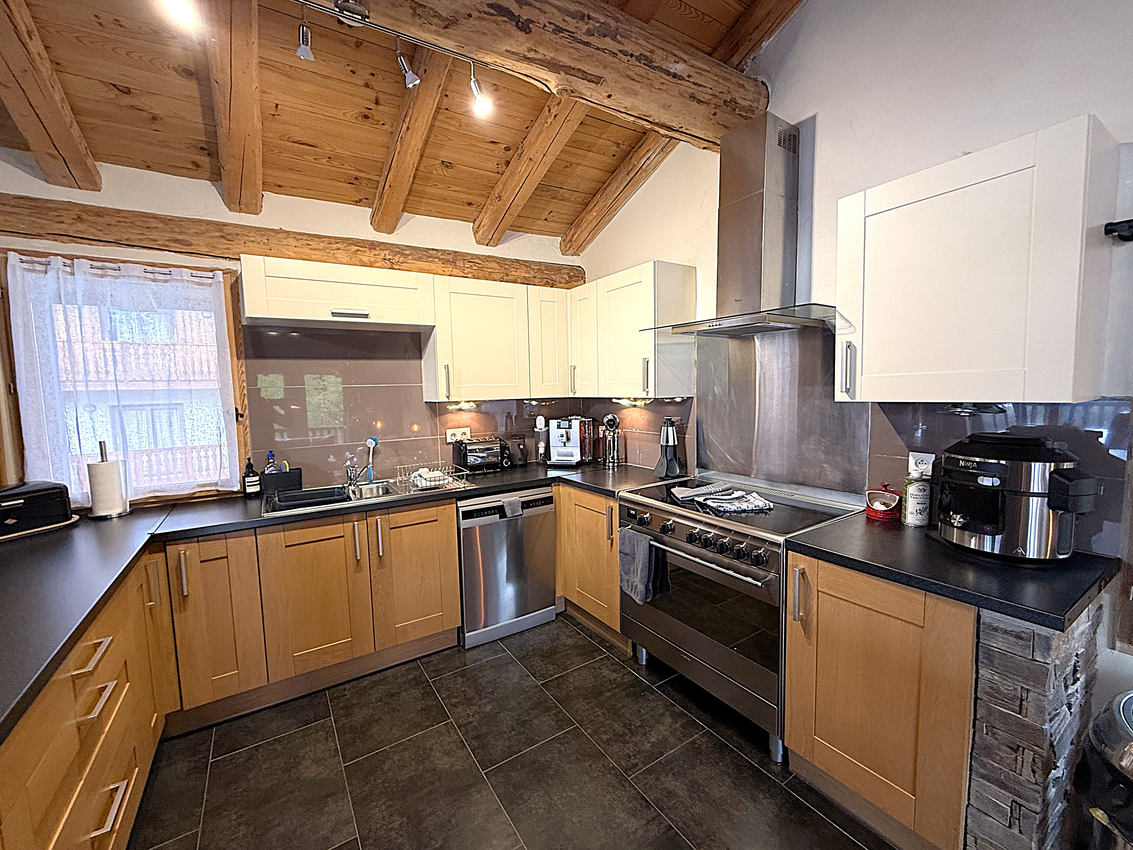 French property for sale in Sainte-Foy-Tarentaise, Savoie - €1,250,000 - photo 