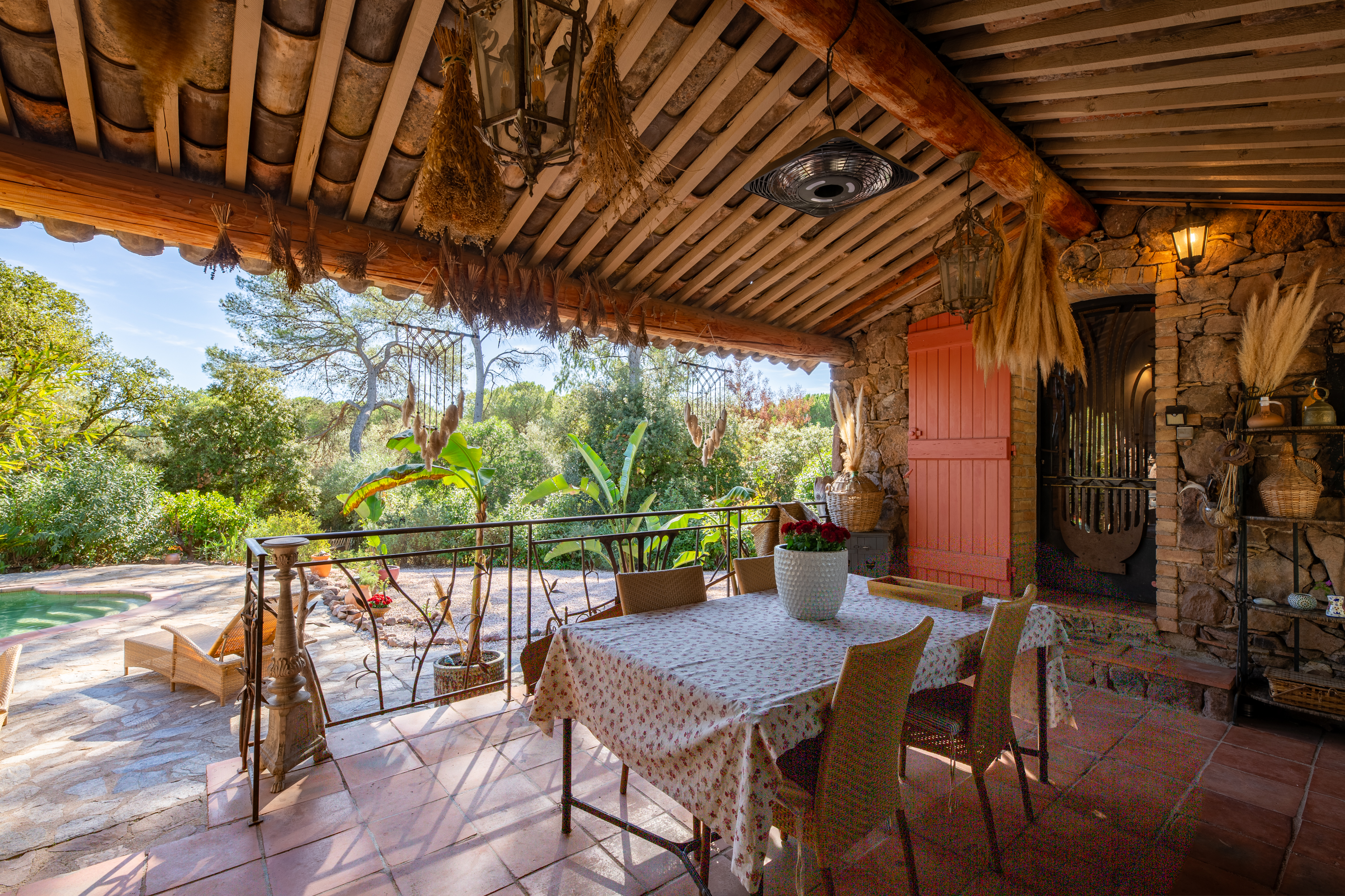 French property for sale in Roquebrune-sur-Argens, Var - €1,490,000 - photo 