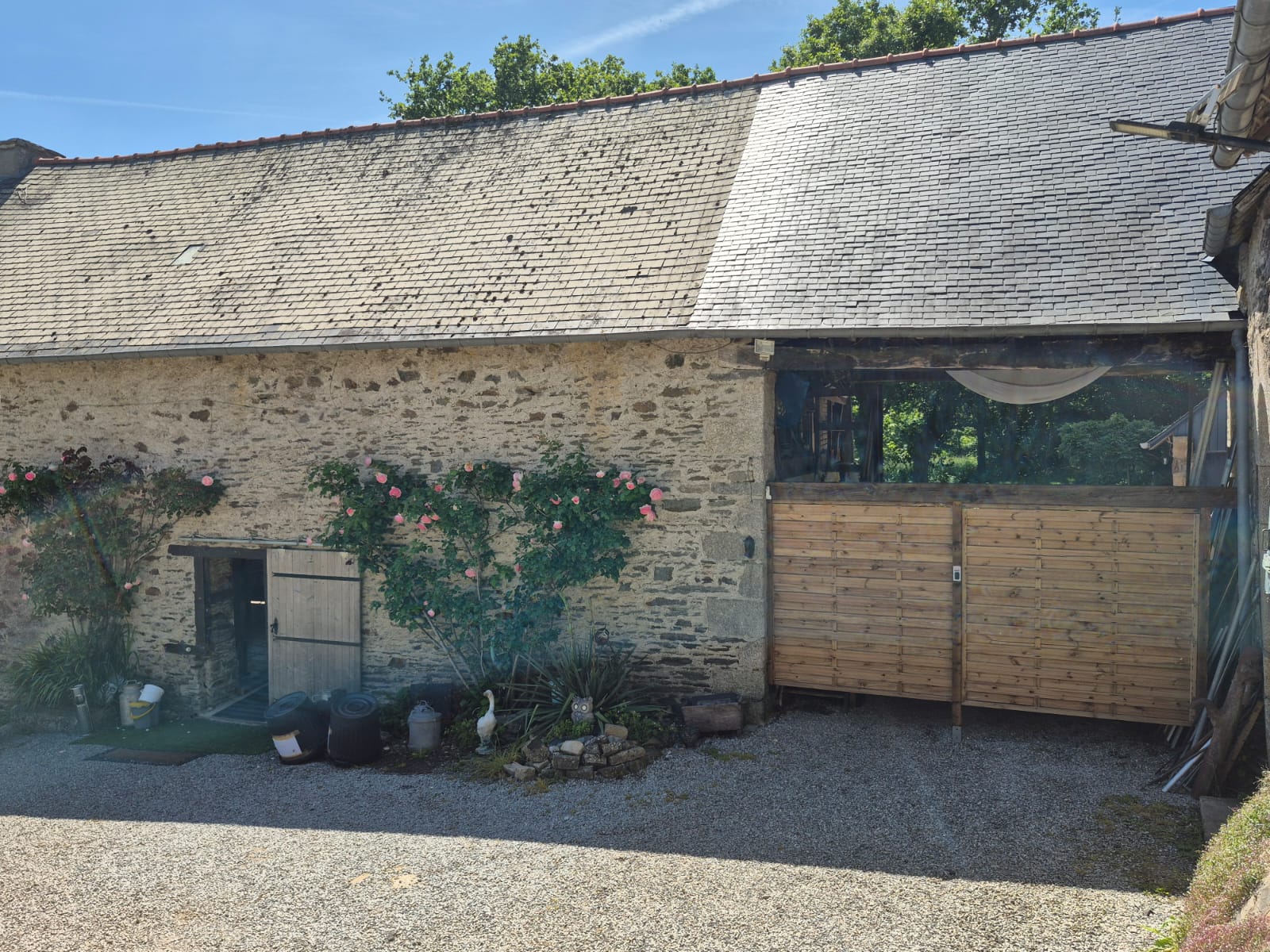 French property for sale in Cléguérec, Morbihan - €901,000 - photo 