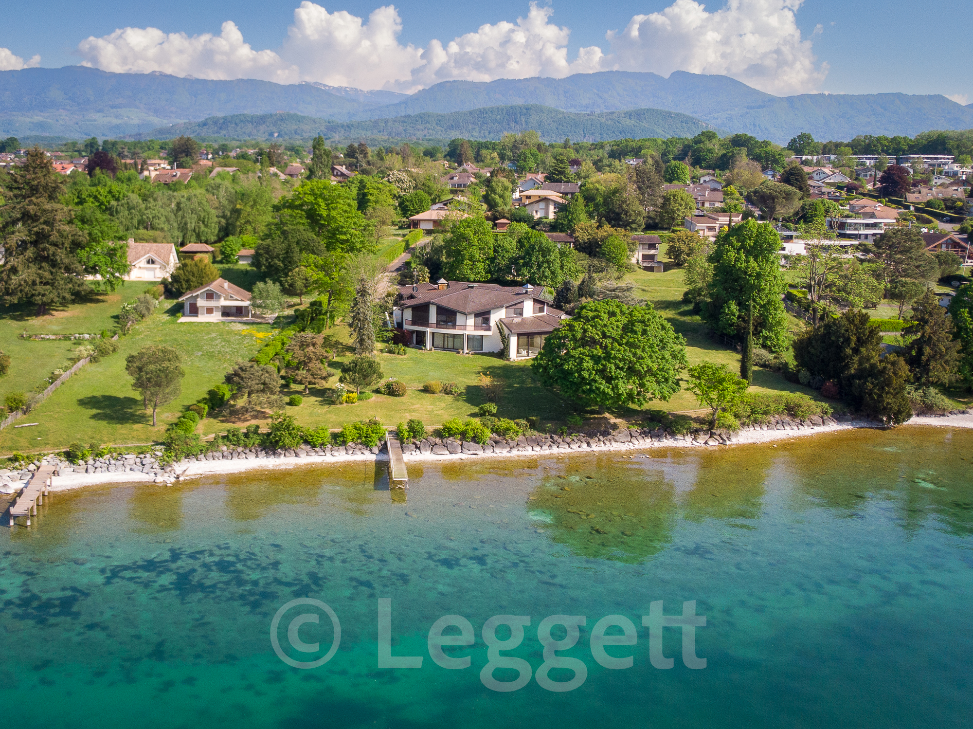 Propriété en France à vendre à Anthy-sur-Léman, Haute-Savoie - €15 000 000 - photo 