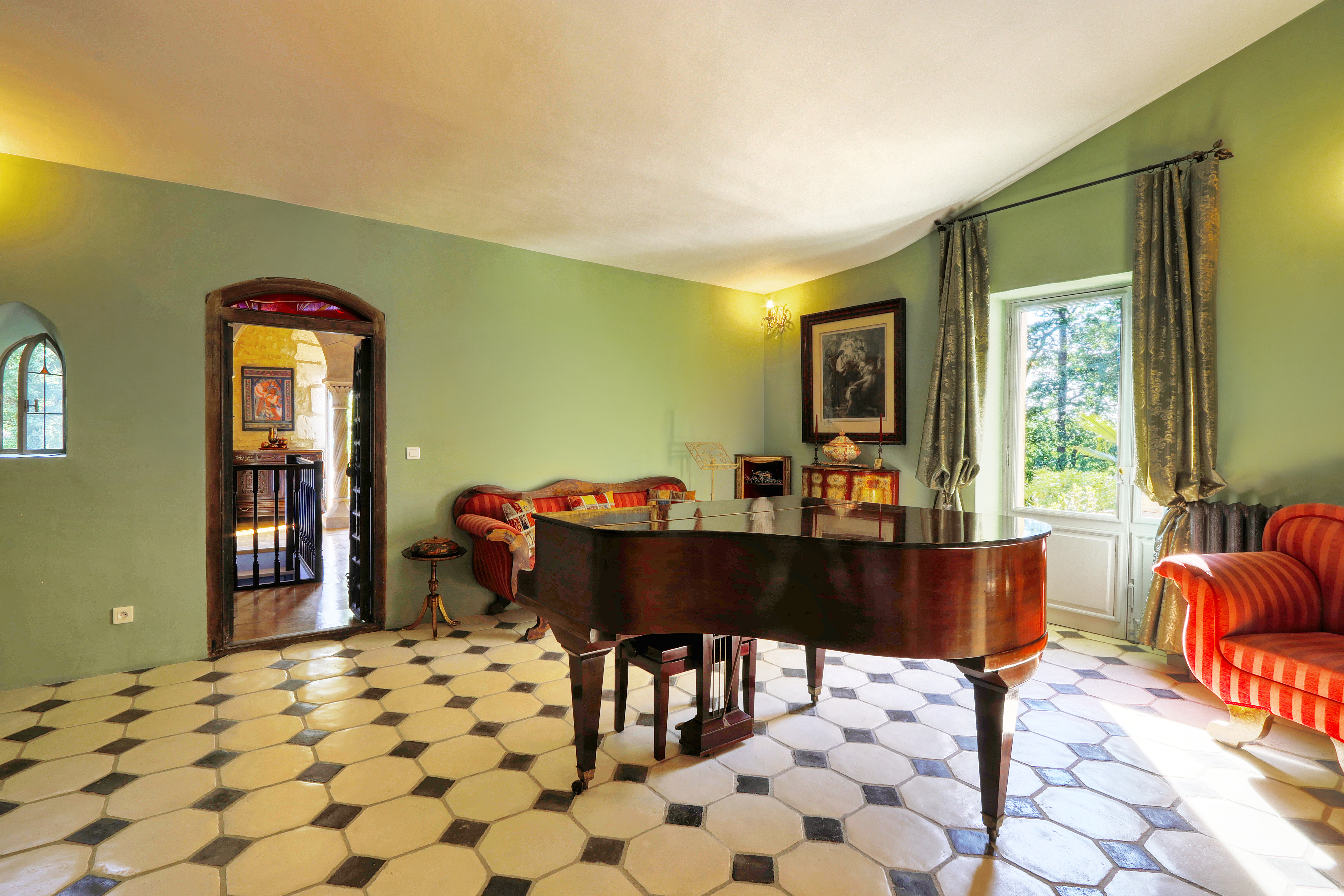 Propriété en France à vendre à Lourmarin, Vaucluse - €1 700 000 - photo 