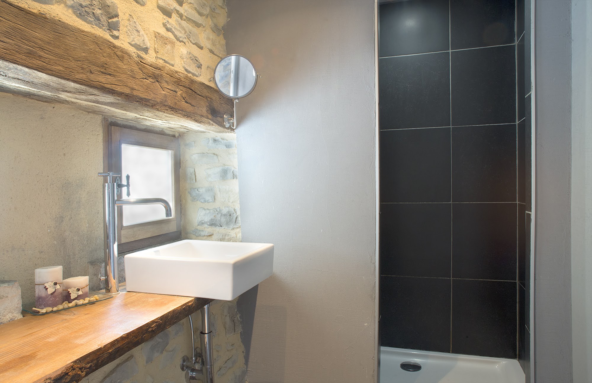 French property for sale in Bouquet, Gard - €779,000 - photo 