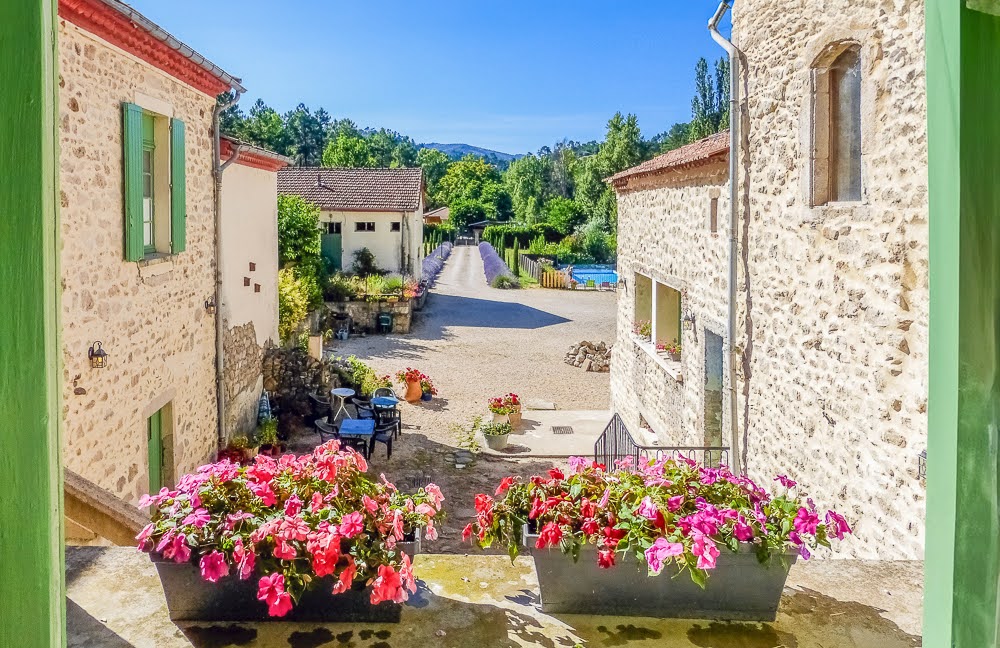 French property for sale in Branoux-les-Taillades, Gard - €1,475,000 - photo 