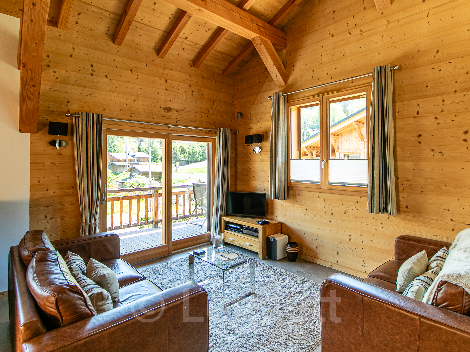 French property for sale in Samoëns, Haute-Savoie - €975,000 - photo 