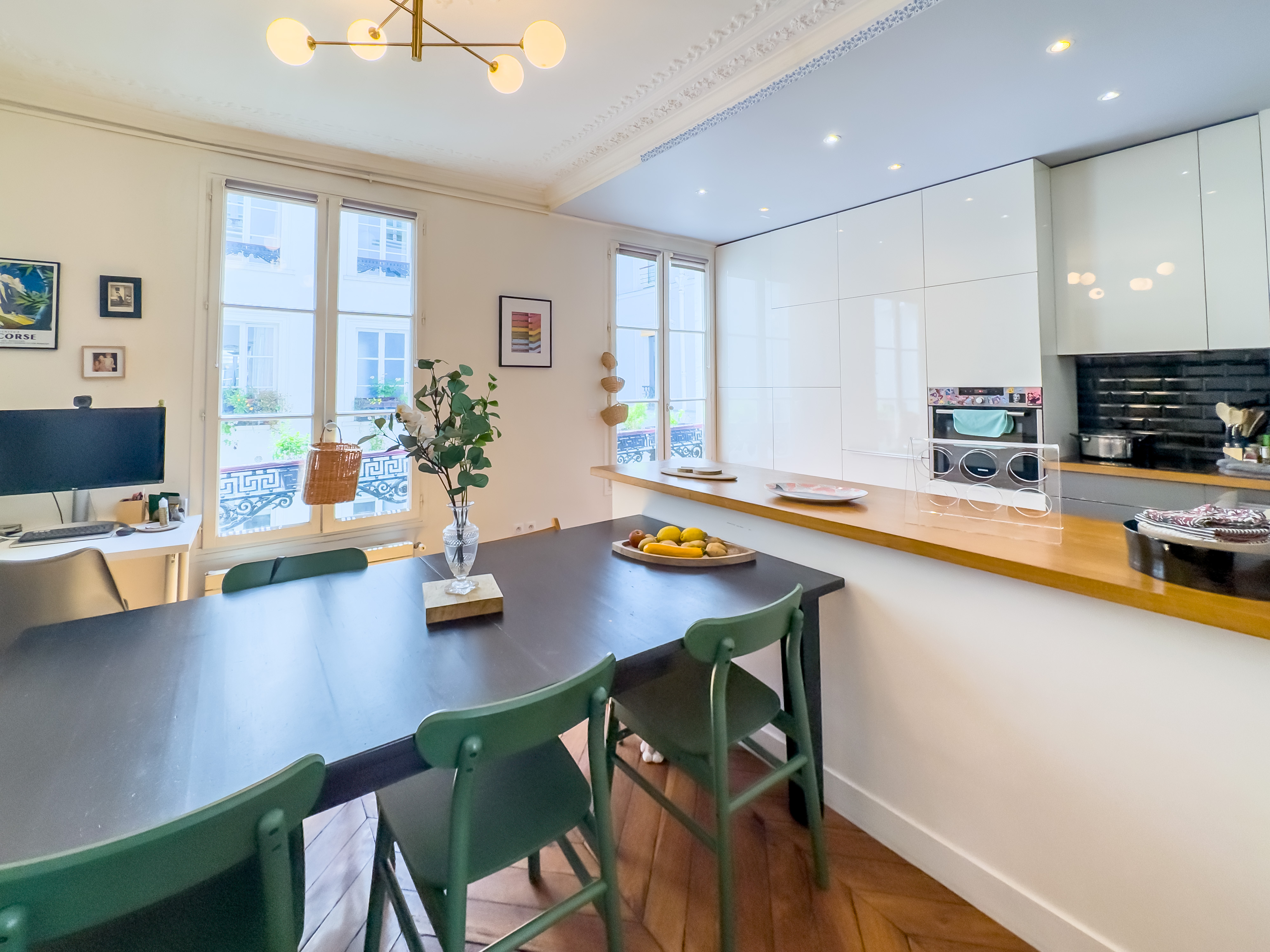 French property for sale in Paris 10e Arrondissement, Paris - €920,000 - photo 