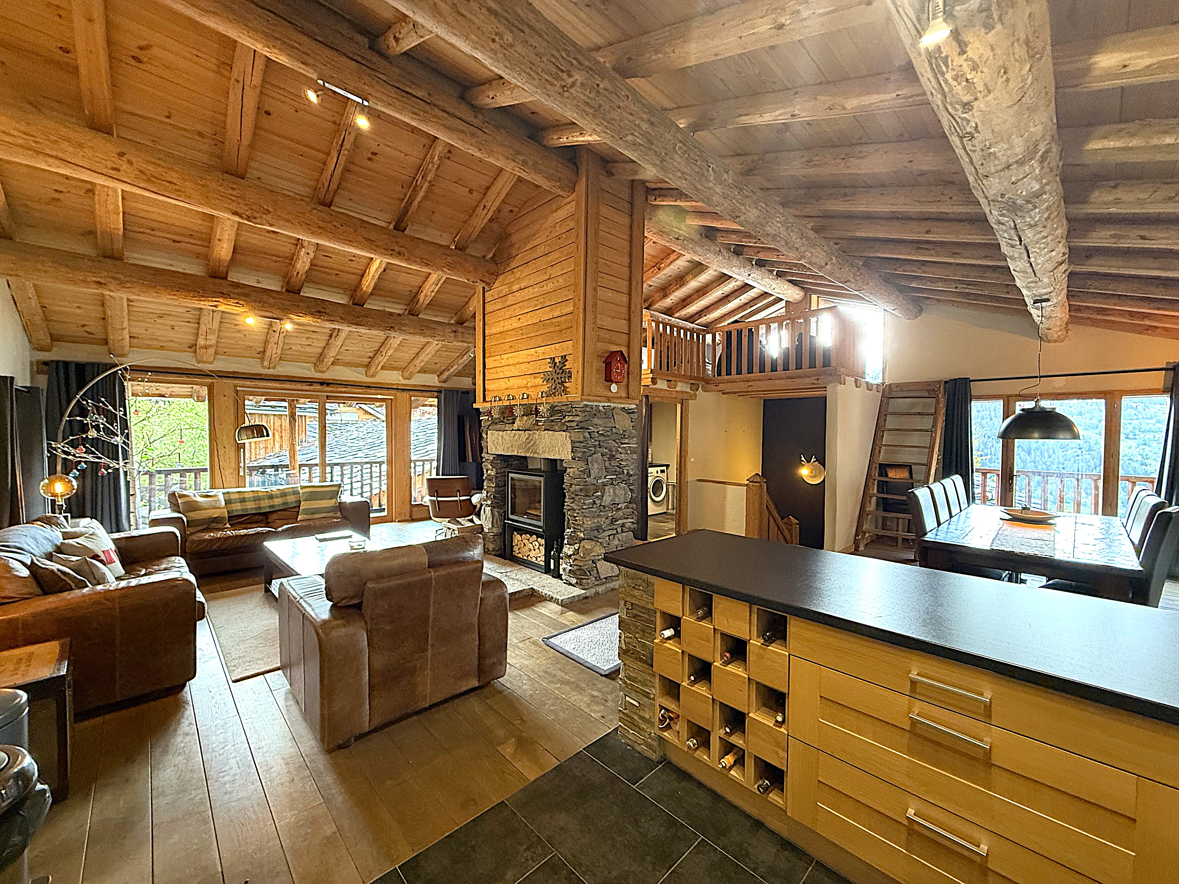 French property for sale in Sainte-Foy-Tarentaise, Savoie - €1,250,000 - photo 