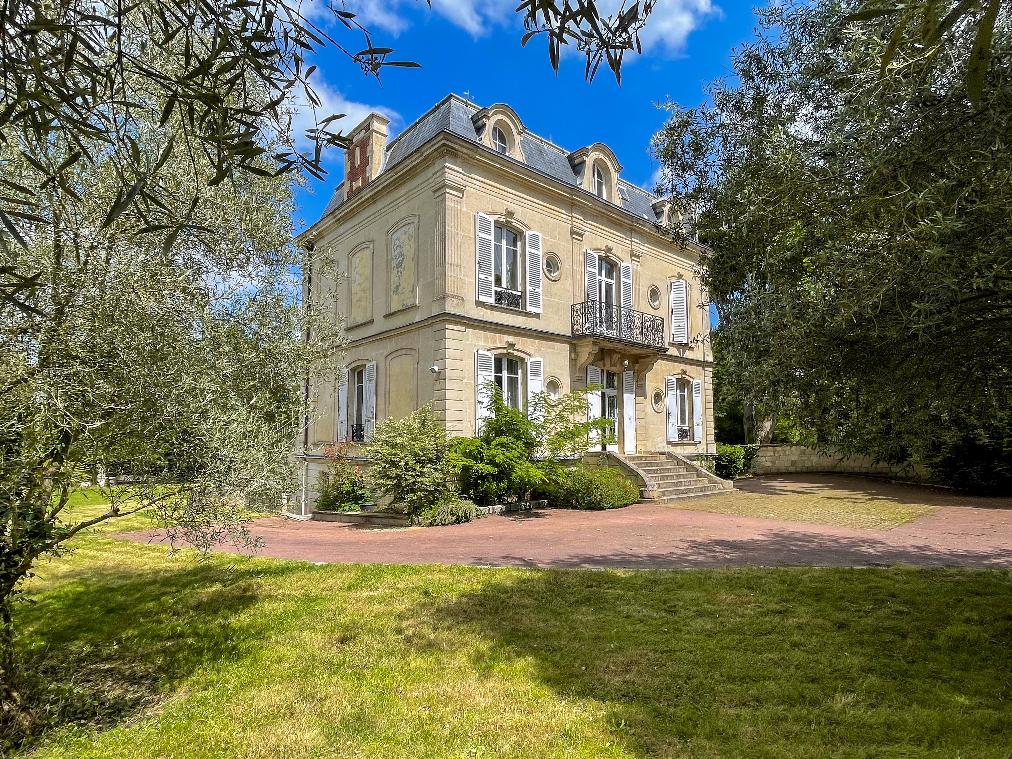 Propriété en France à vendre à L'Isle-Adam, Val-d'Oise - €2 090 000 - photo 