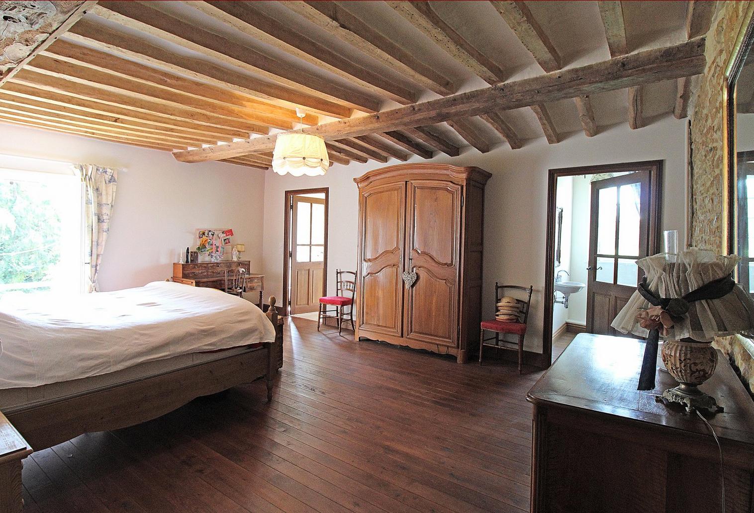Propriété en France à vendre à Moult-Chicheboville, Calvados - €648 900 - photo 