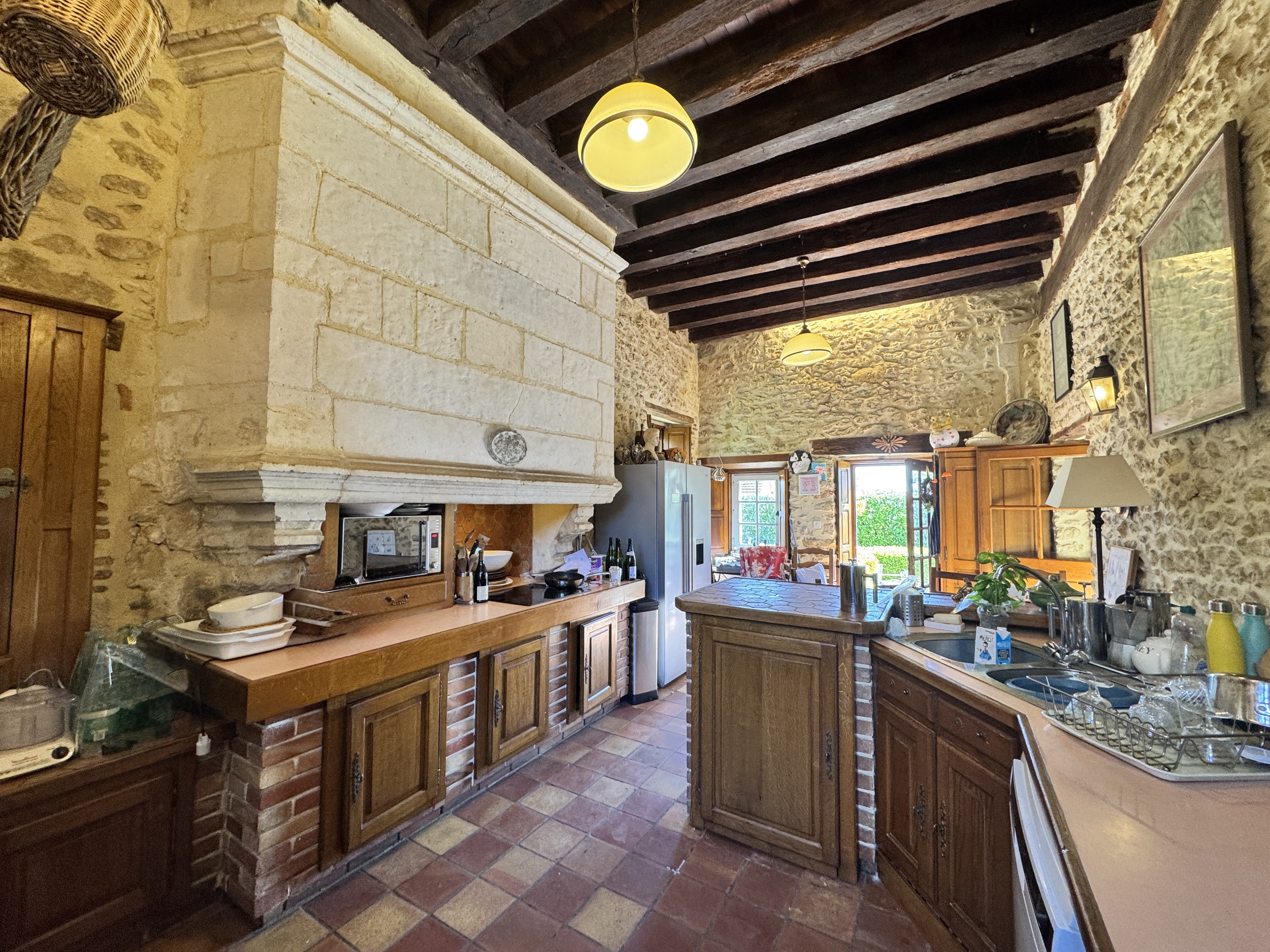 French property for sale in Pressigny, Deux-Sèvres - €670,250 - photo 