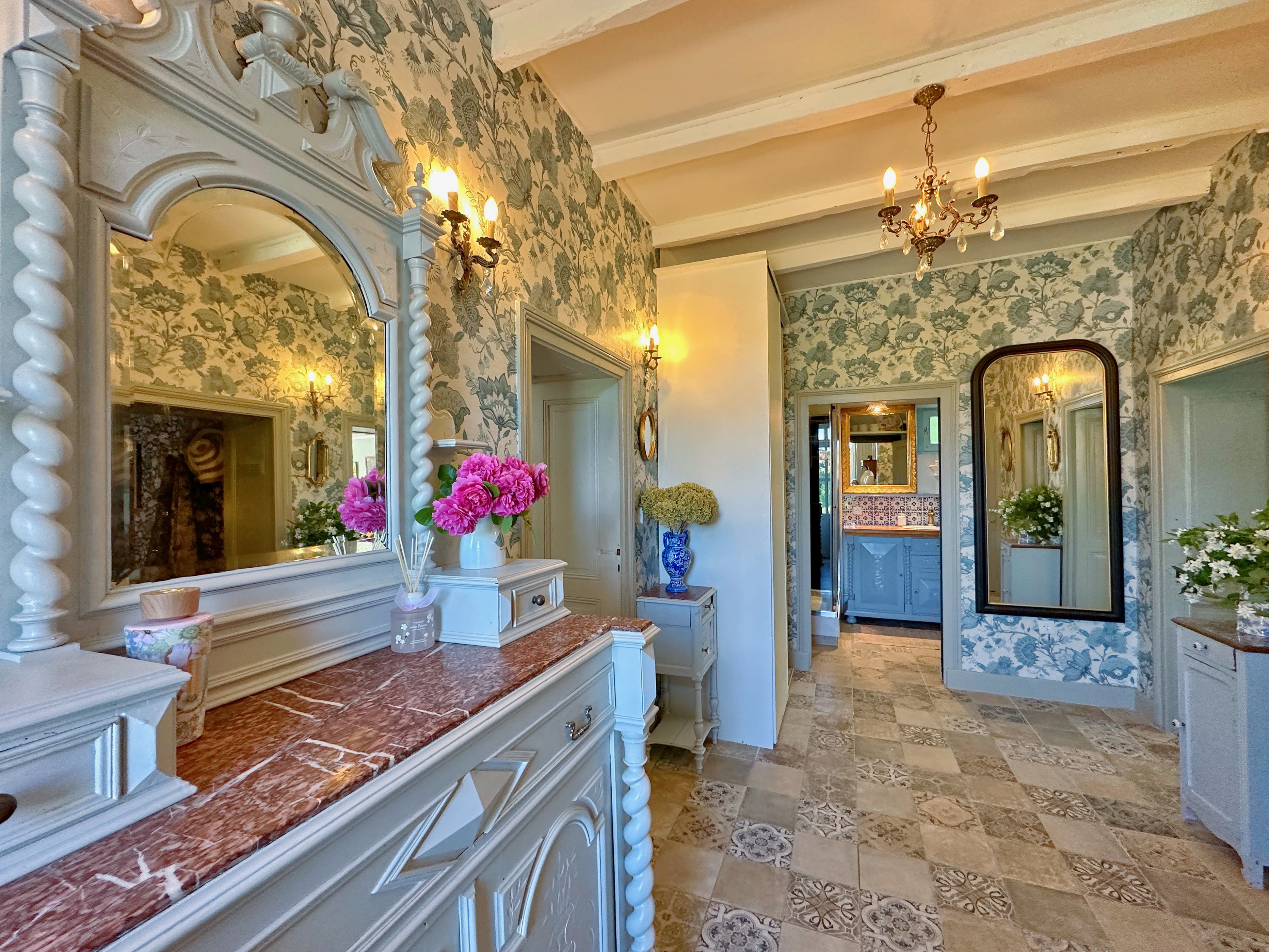 French property for sale in Saint-Romain, Charente - €795,000 - photo 