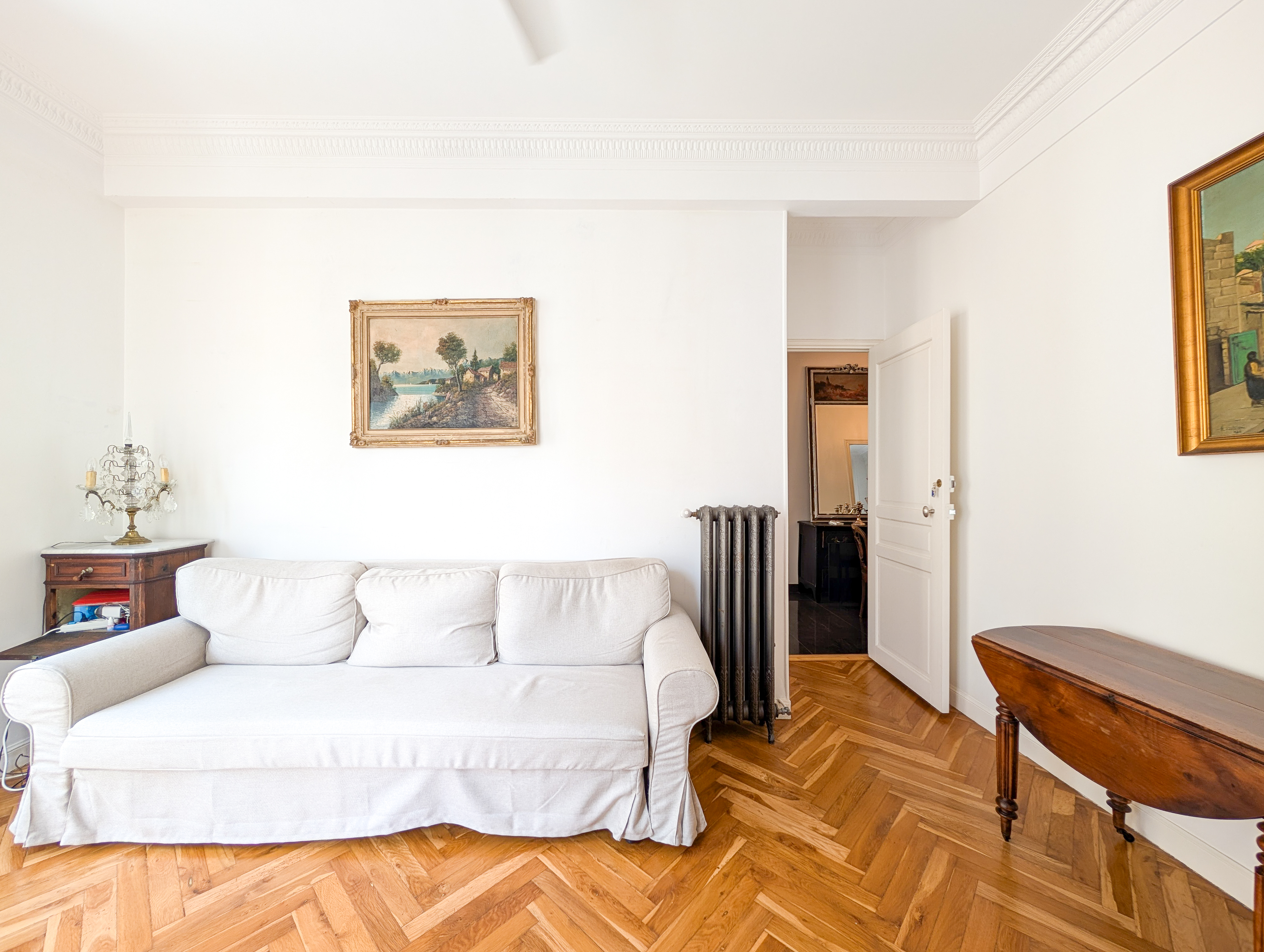 French property for sale in Nice, Alpes-Maritimes - €649,000 - photo 