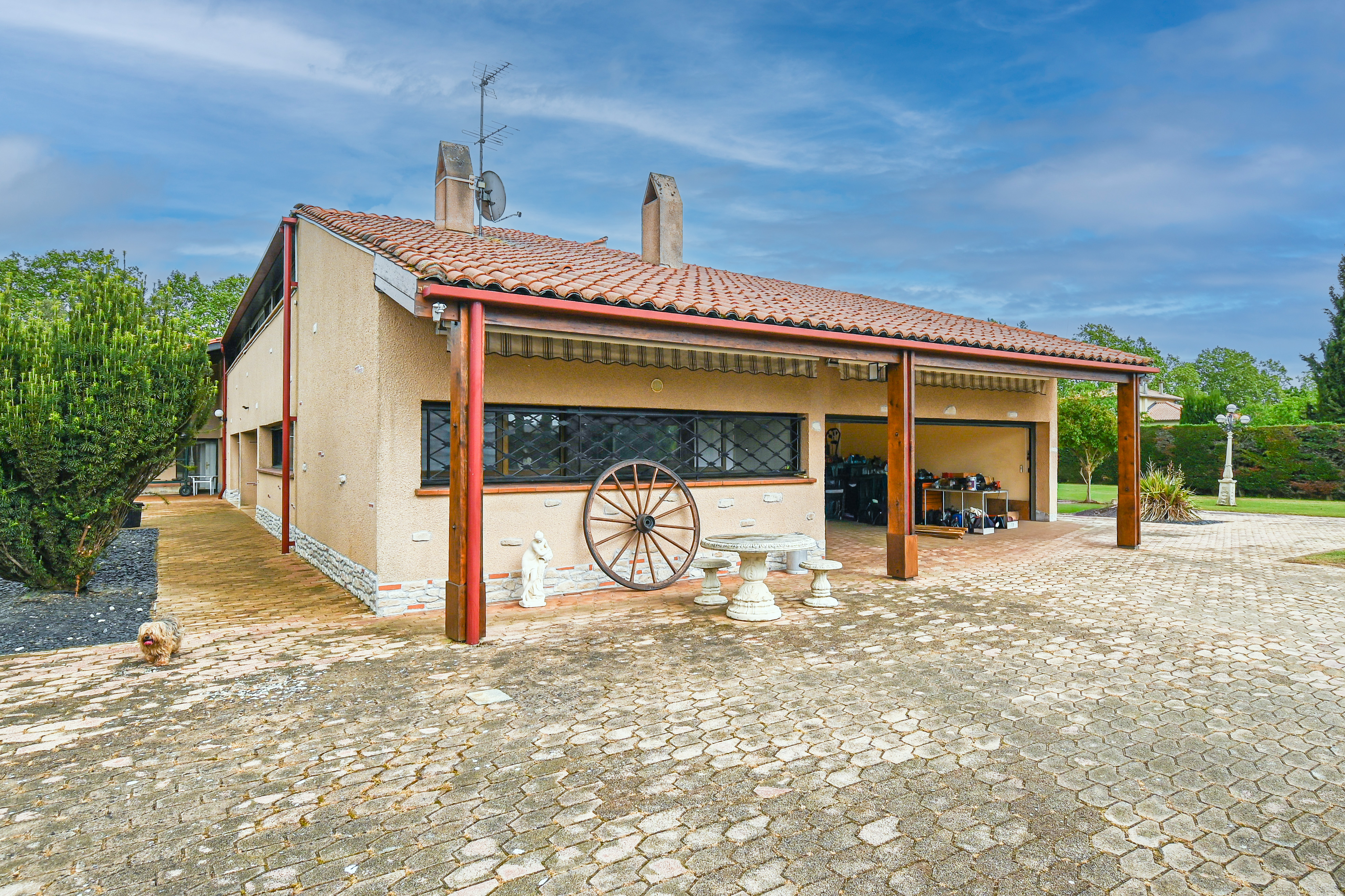 French property for sale in Cazères, Haute-Garonne - €715,000 - photo 
