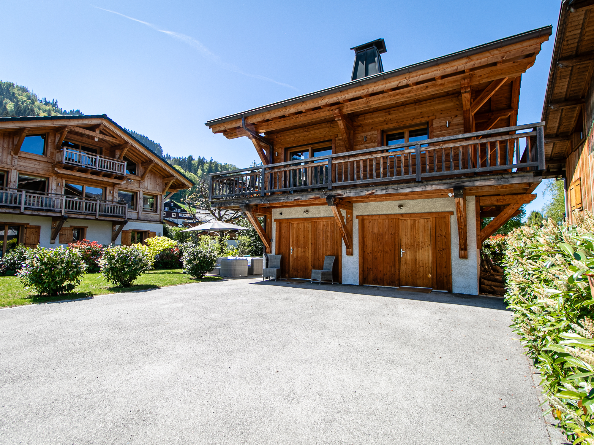 French property for sale in Samoëns, Haute-Savoie - €975,000 - photo 