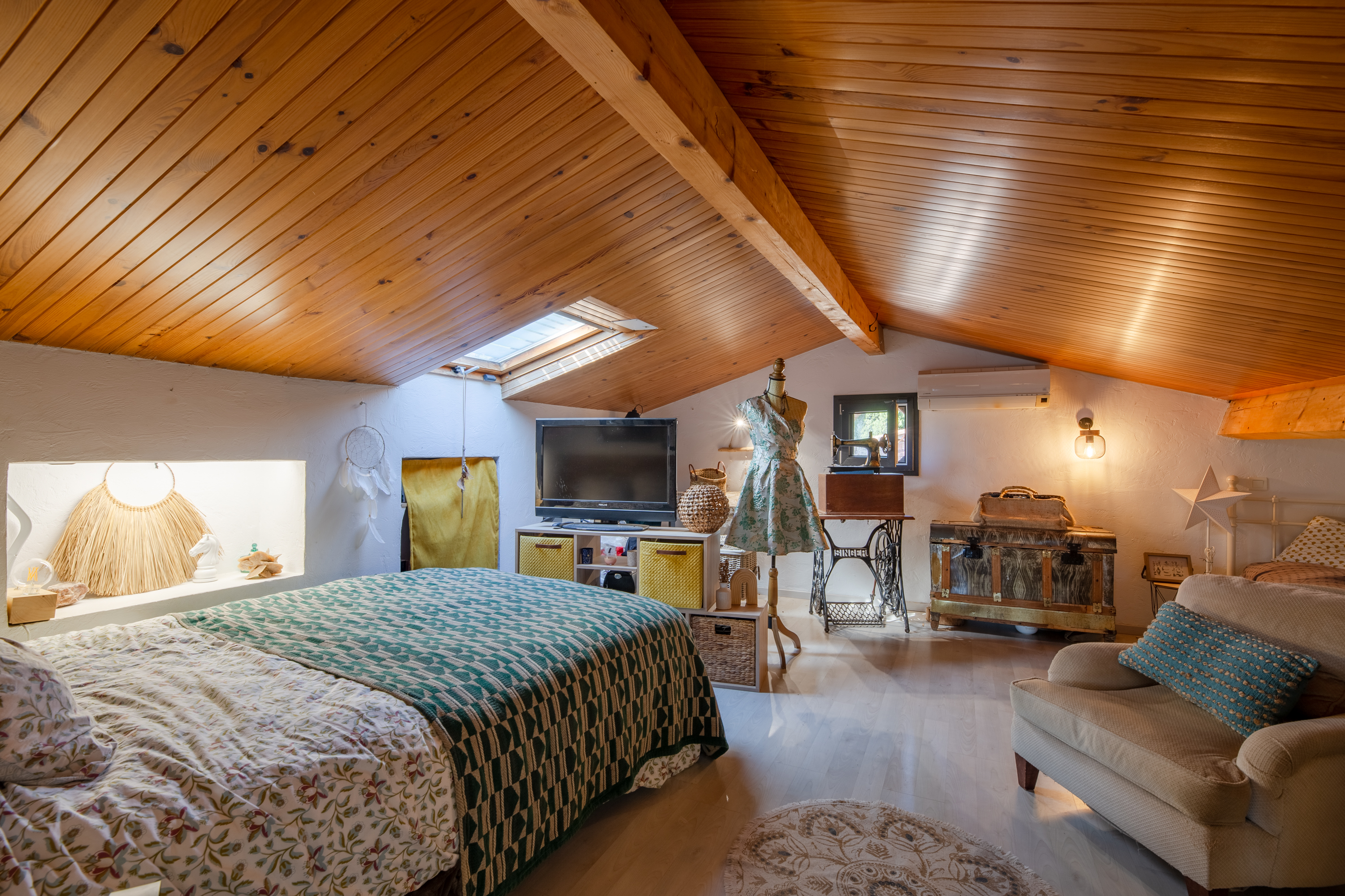 French property for sale in Roquebrune-sur-Argens, Var - €1,490,000 - photo 