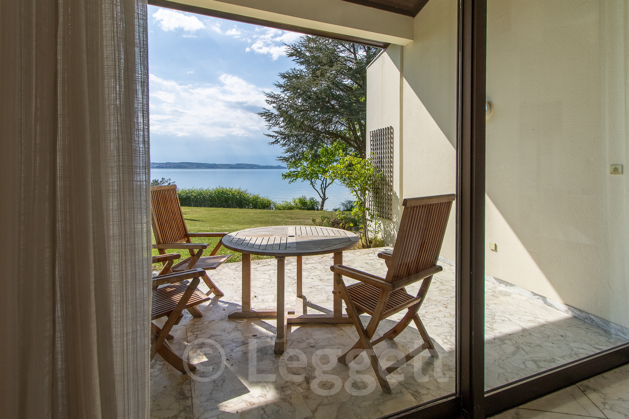 Propriété en France à vendre à Anthy-sur-Léman, Haute-Savoie - €15 000 000 - photo 