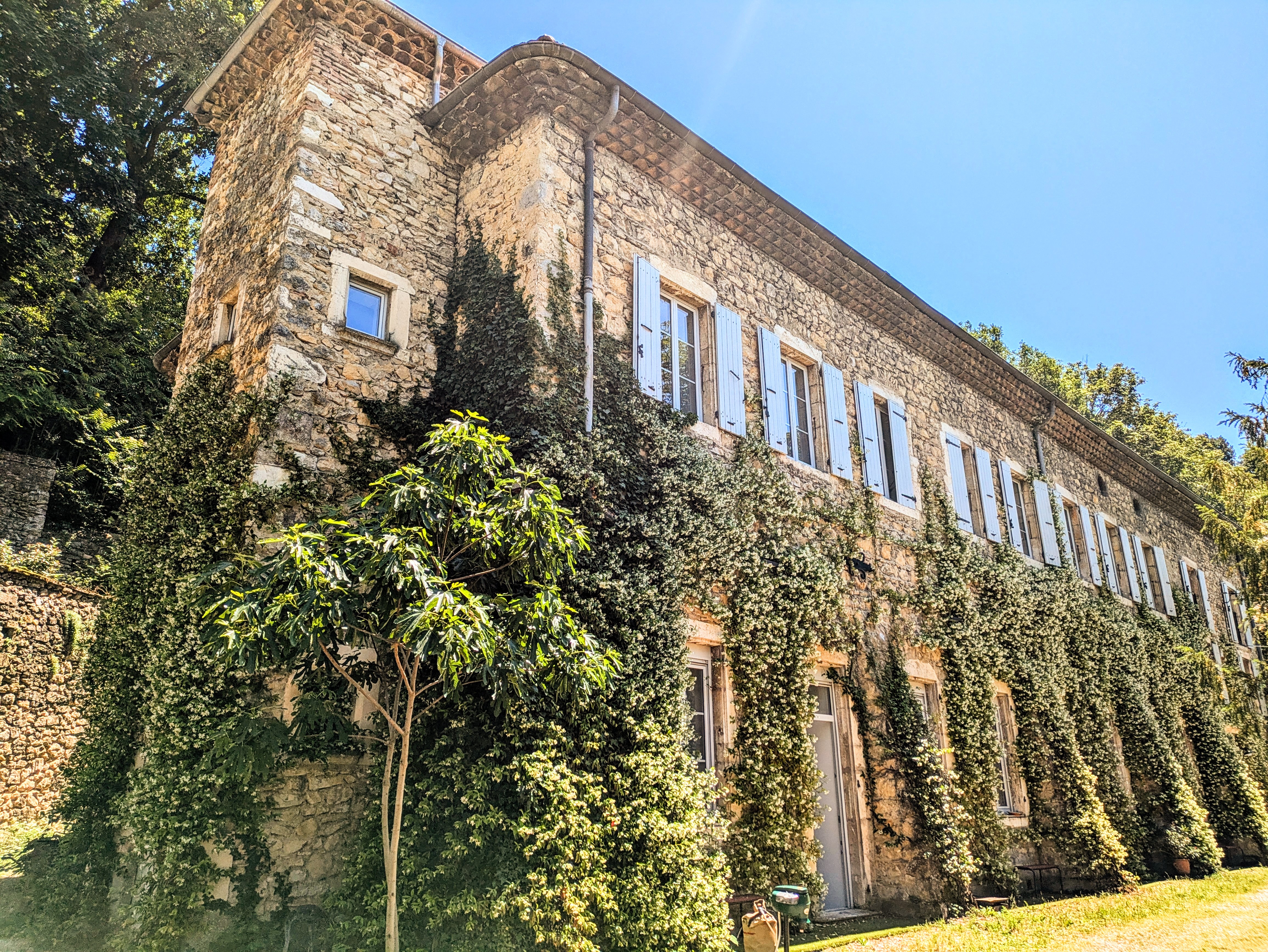 Propriété en France à vendre à Loriol-sur-Drôme, Drôme - €2 000 000 - photo 