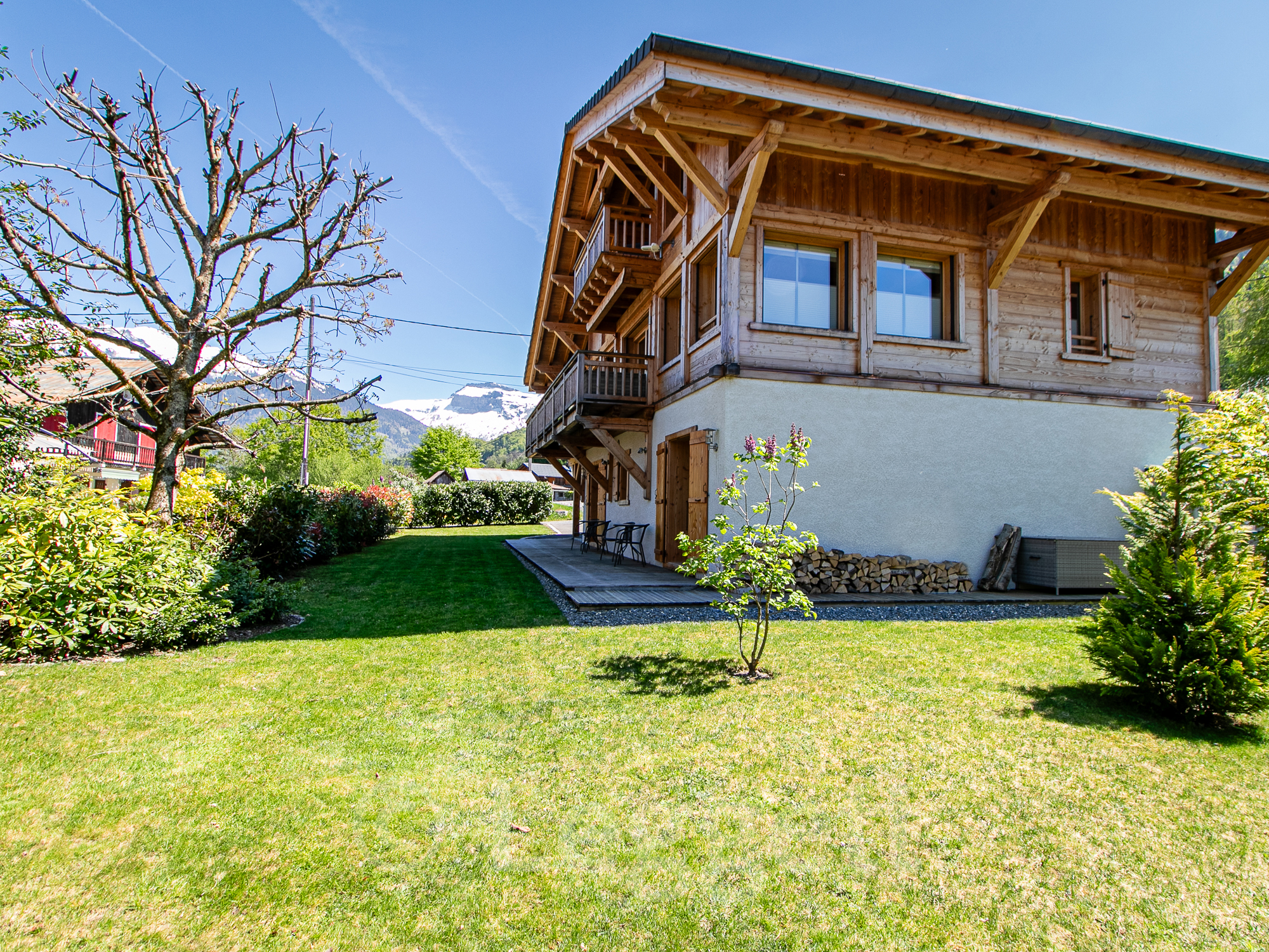 French property for sale in Samoëns, Haute-Savoie - €1,800,000 - photo 