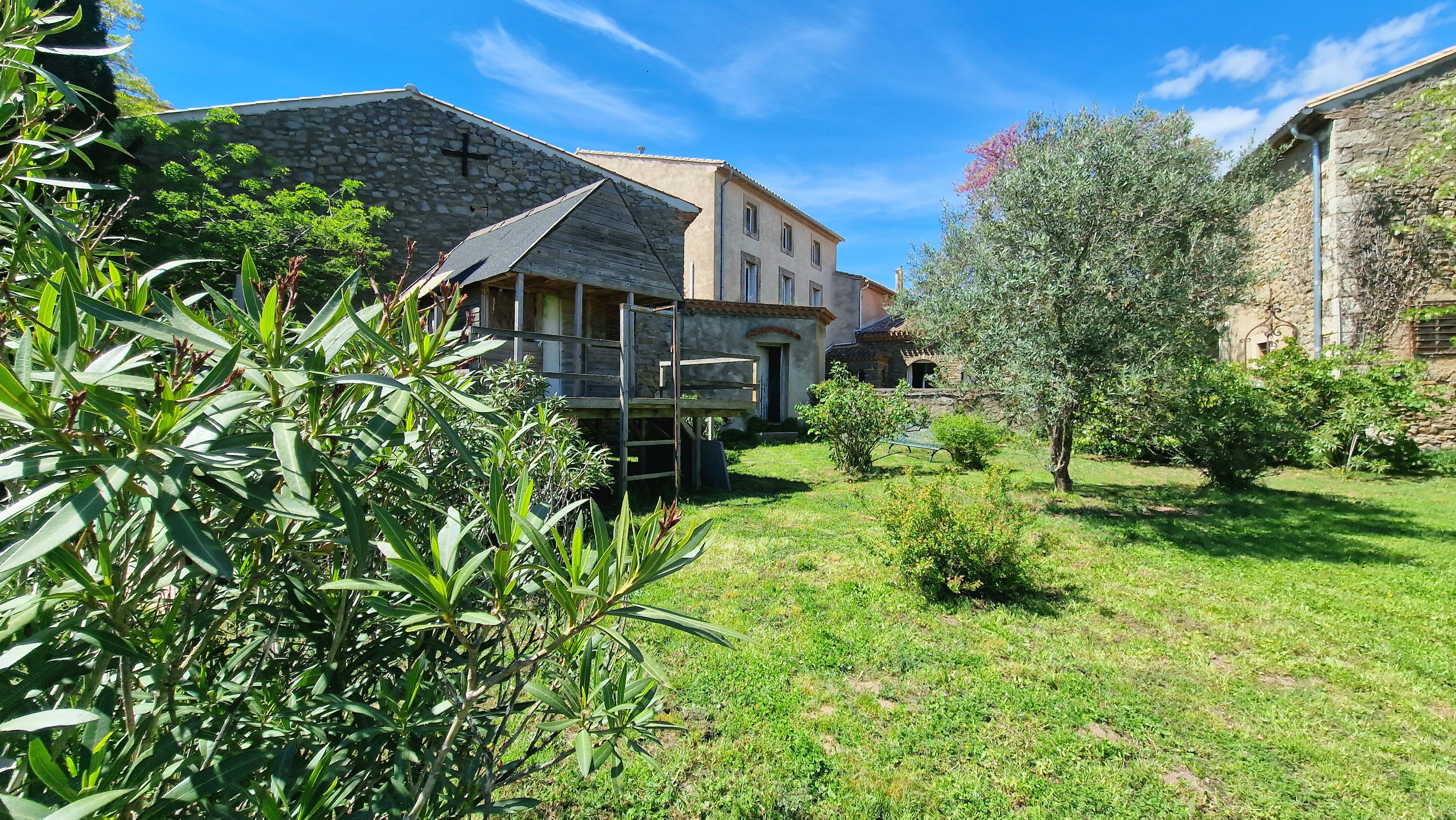 French property for sale in Moux, Aude - €450,000 - photo 