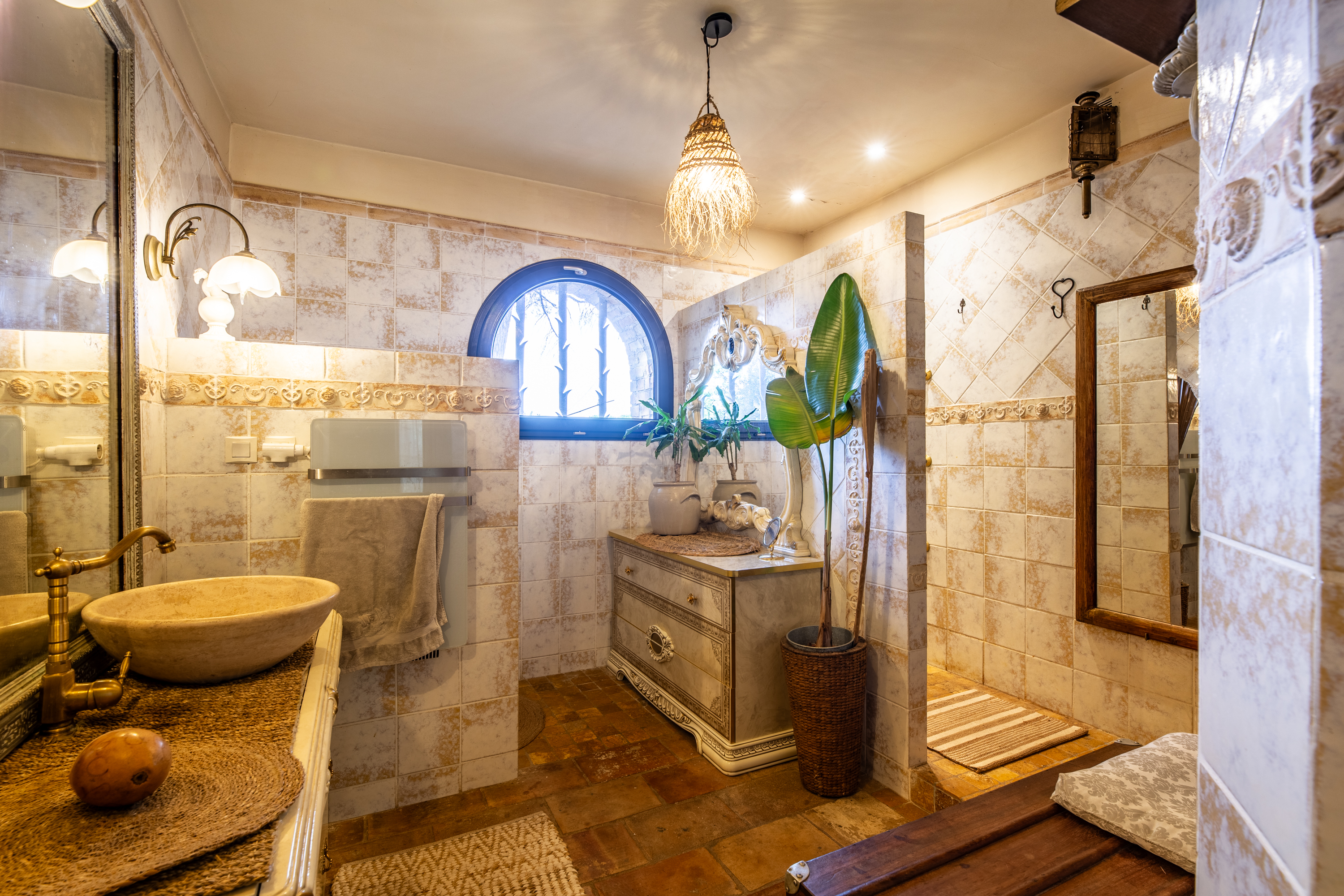 French property for sale in Roquebrune-sur-Argens, Var - €1,490,000 - photo 