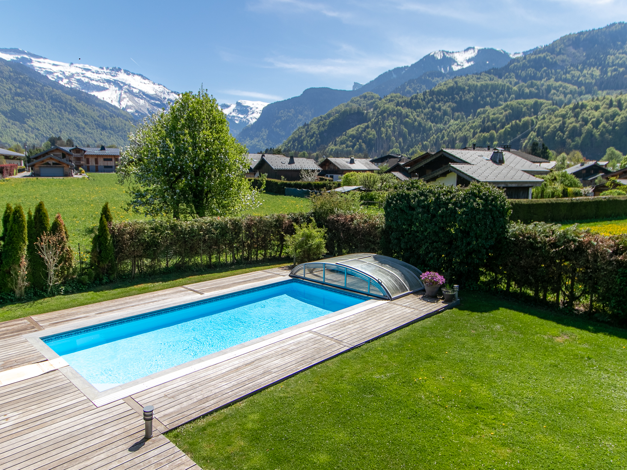 French property for sale in Samoëns, Haute-Savoie - €2,850,000 - photo 