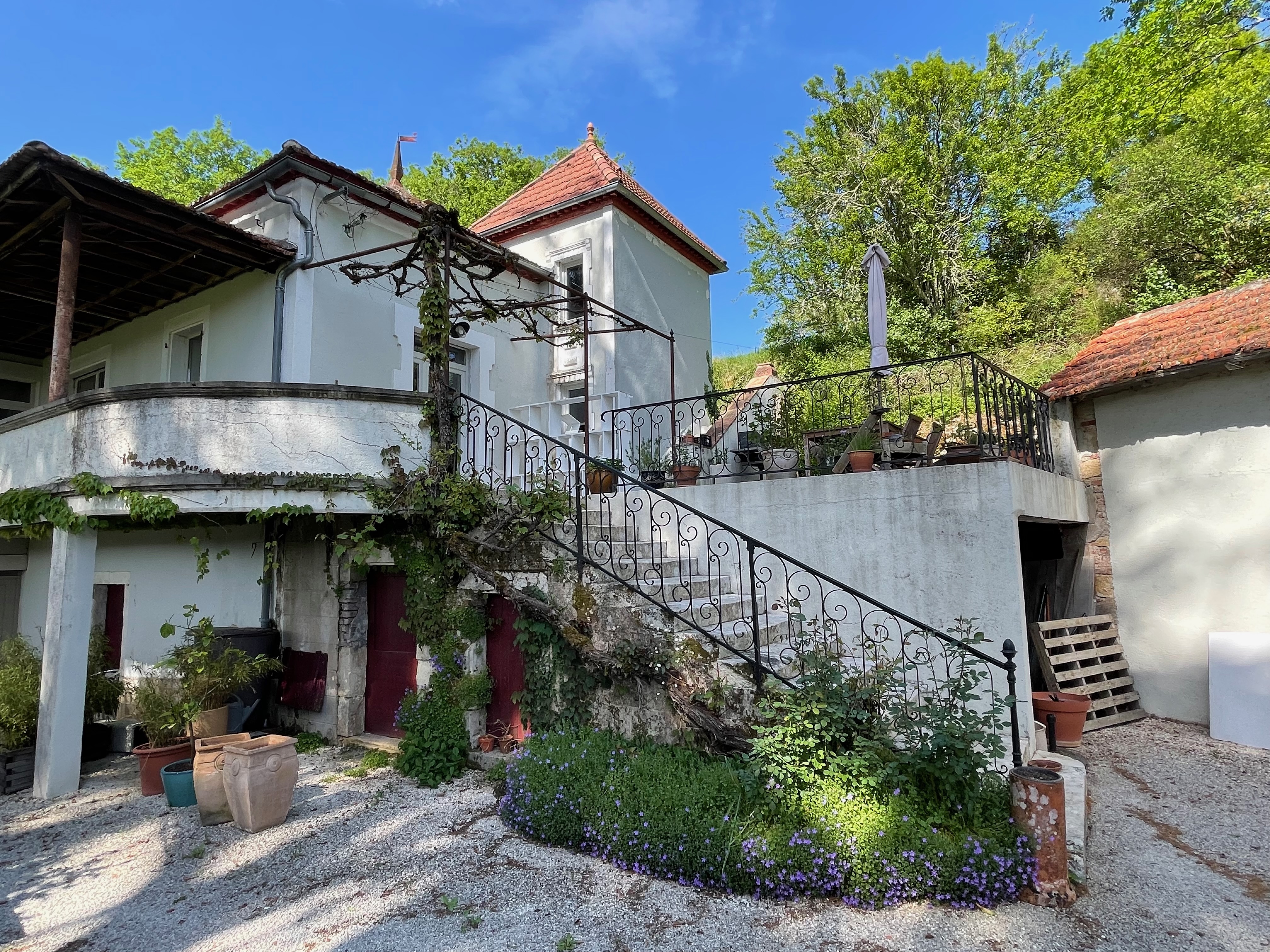 Propriété en France à vendre à Luzech, Lot - €565 000 - photo 