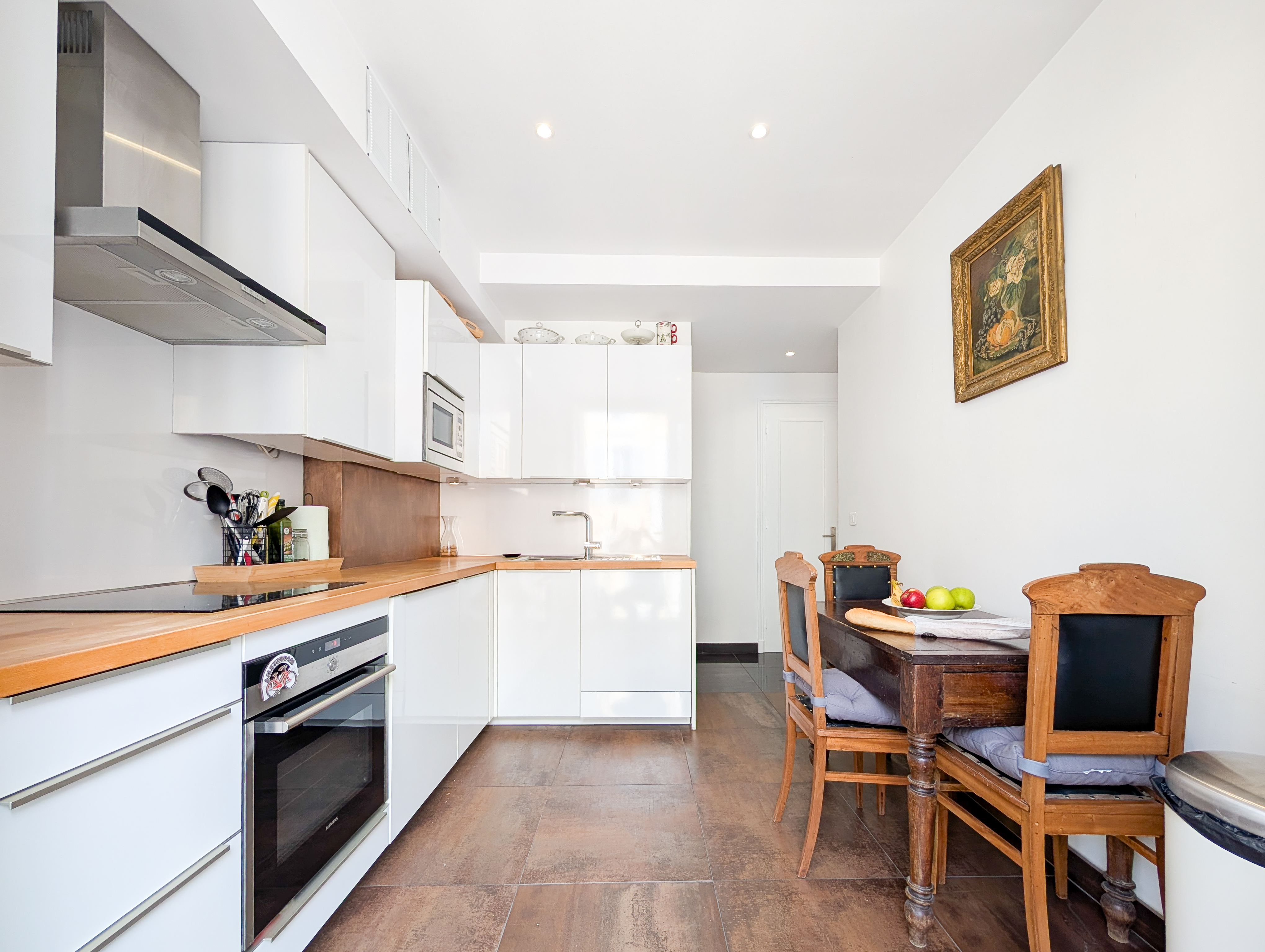 French property for sale in Nice, Alpes-Maritimes - €649,000 - photo 