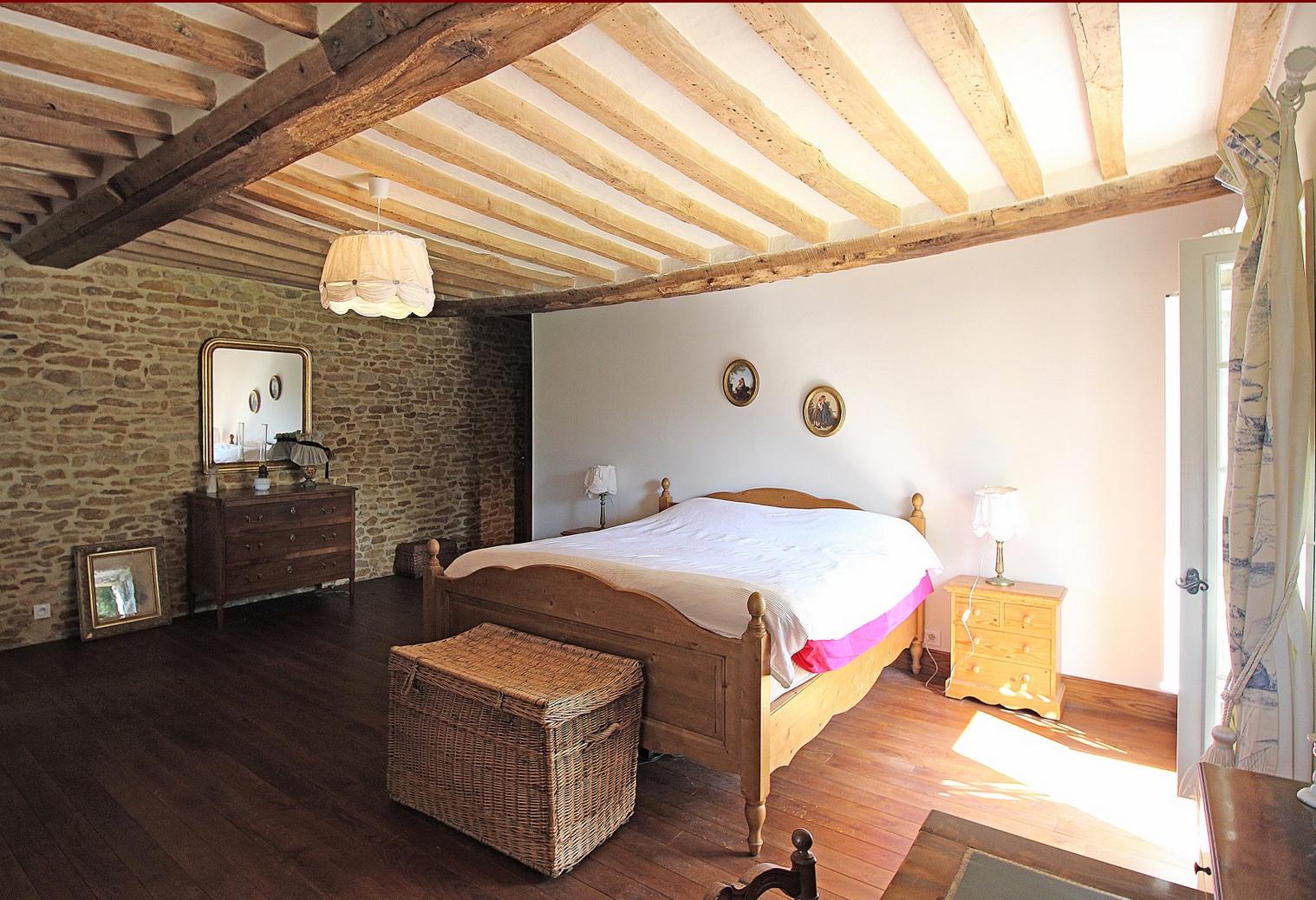 Propriété en France à vendre à Moult-Chicheboville, Calvados - €648 900 - photo 