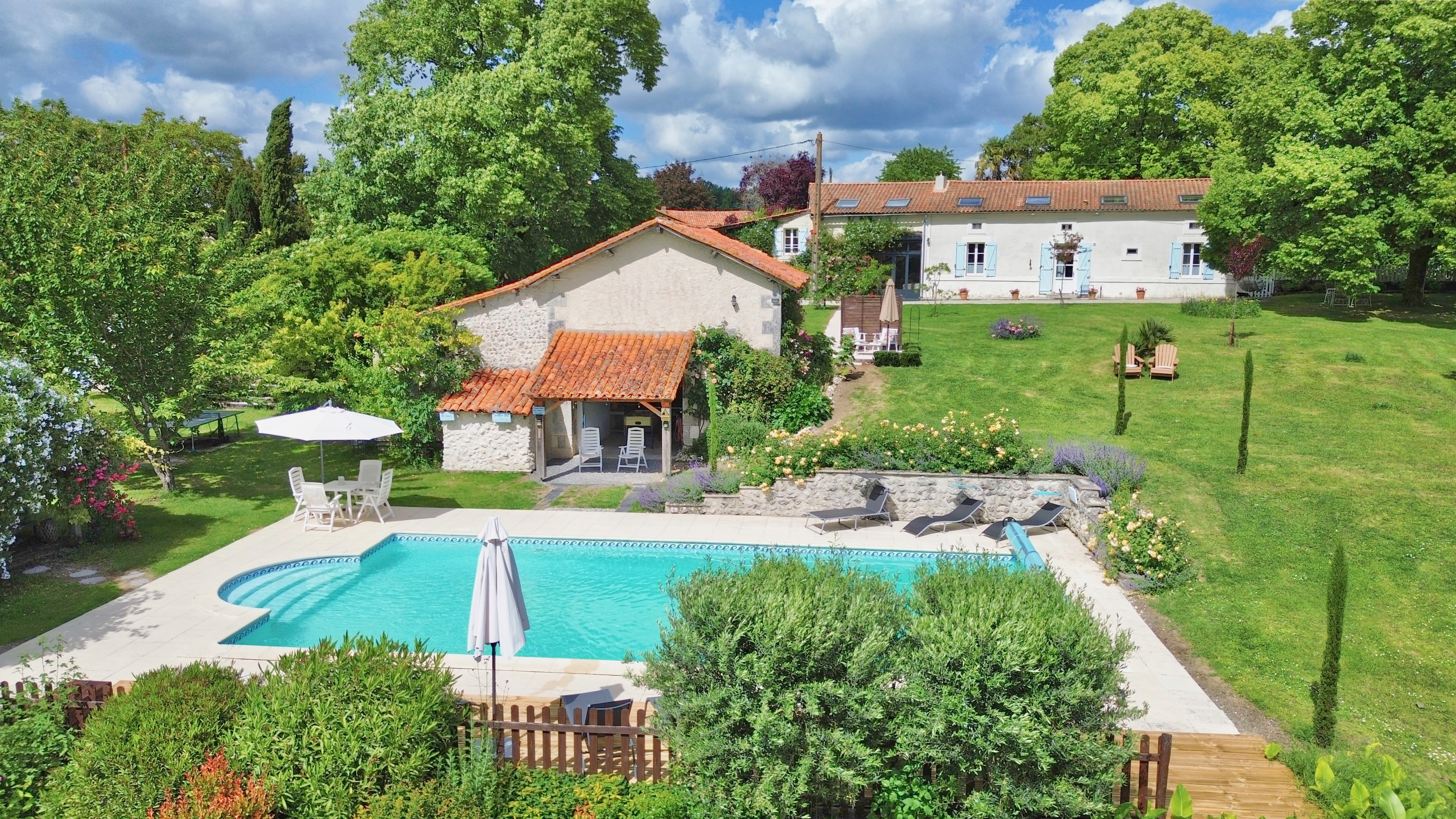 French property for sale in Saint-Romain, Charente - €795,000 - photo 