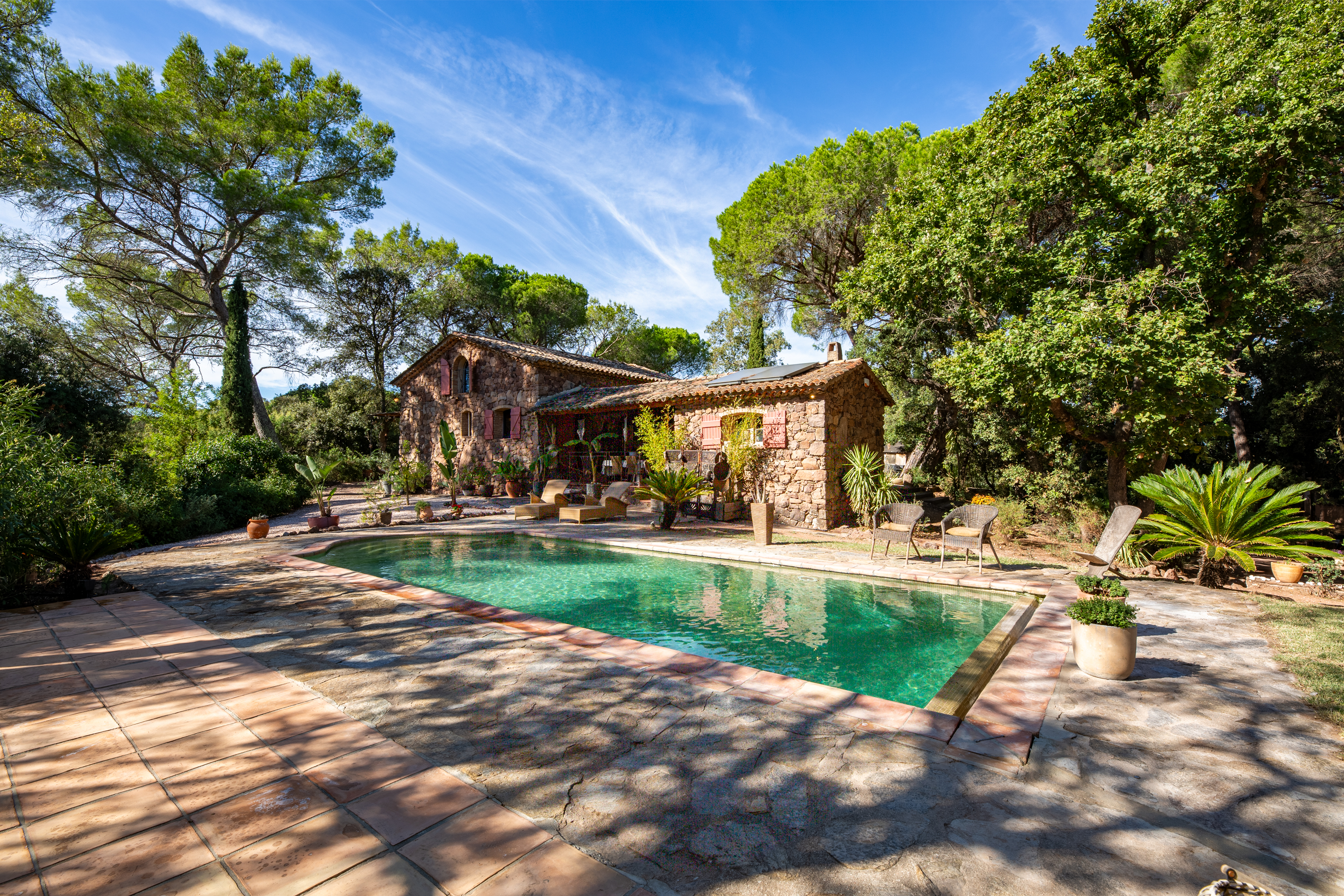 French property for sale in Roquebrune-sur-Argens, Var - €1,490,000 - photo 