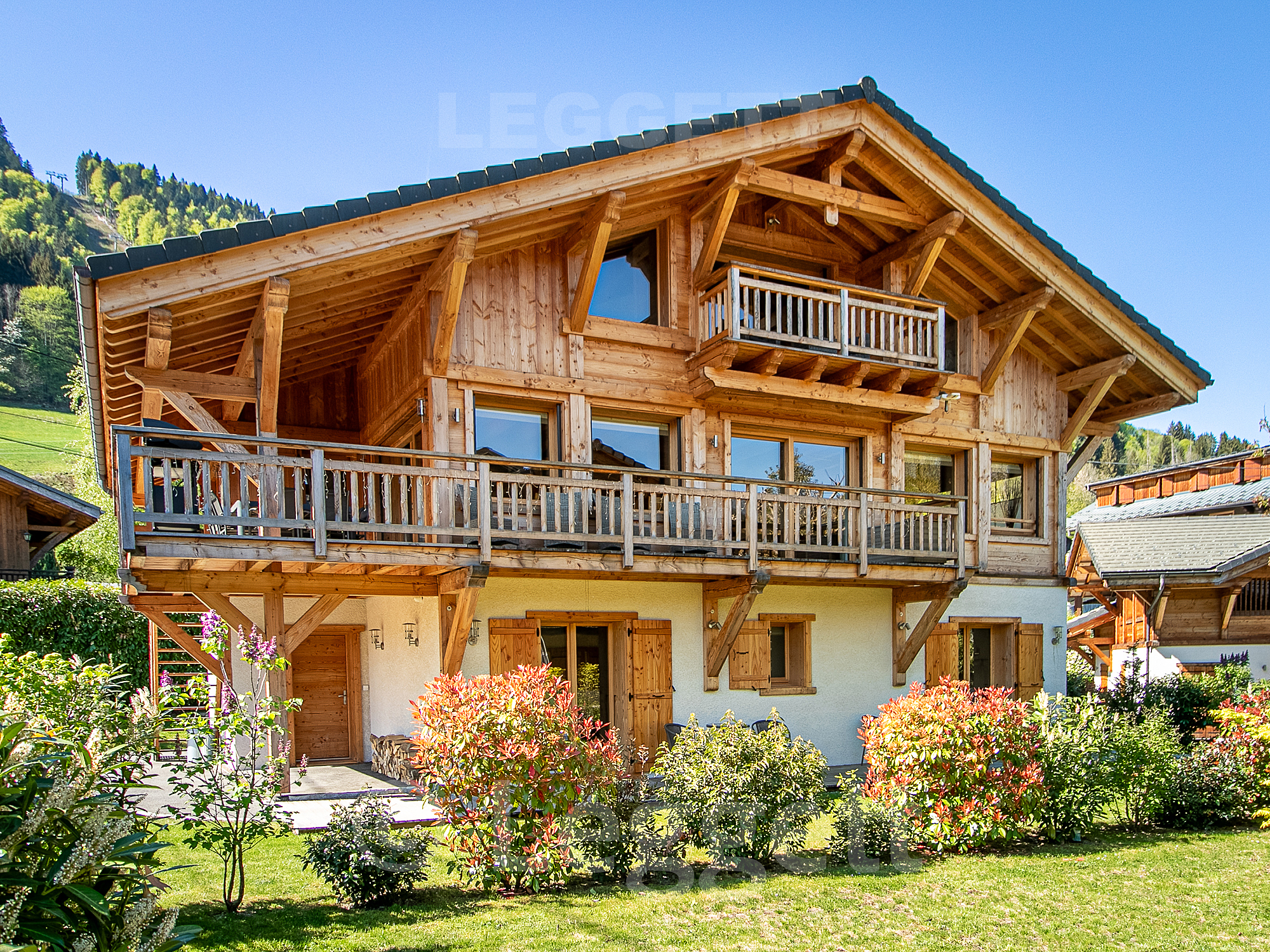 French property for sale in Samoëns, Haute-Savoie - €1,800,000 - photo 