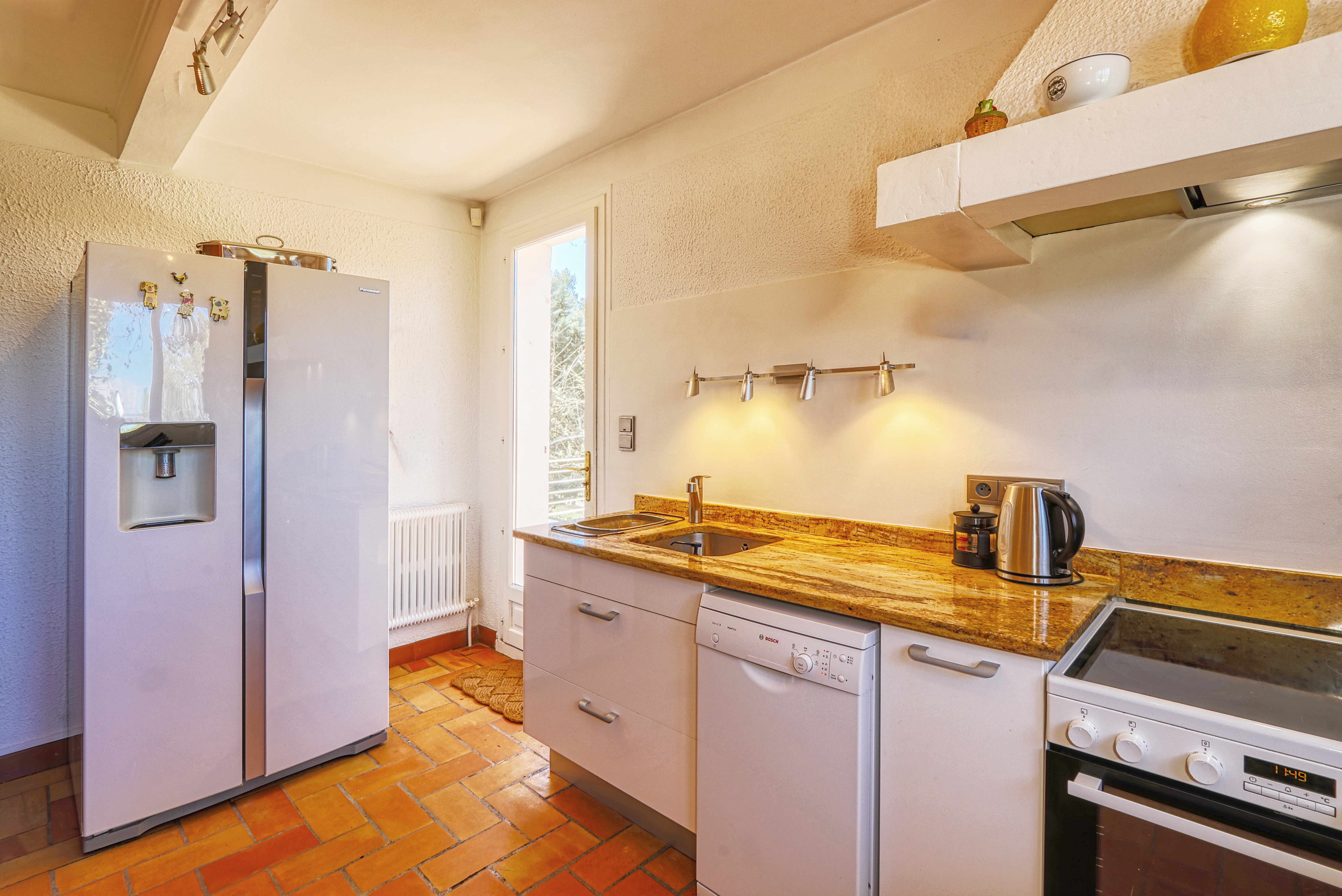 French property for sale in Belcodène, Bouches-du-Rhône - €825,000 - photo 