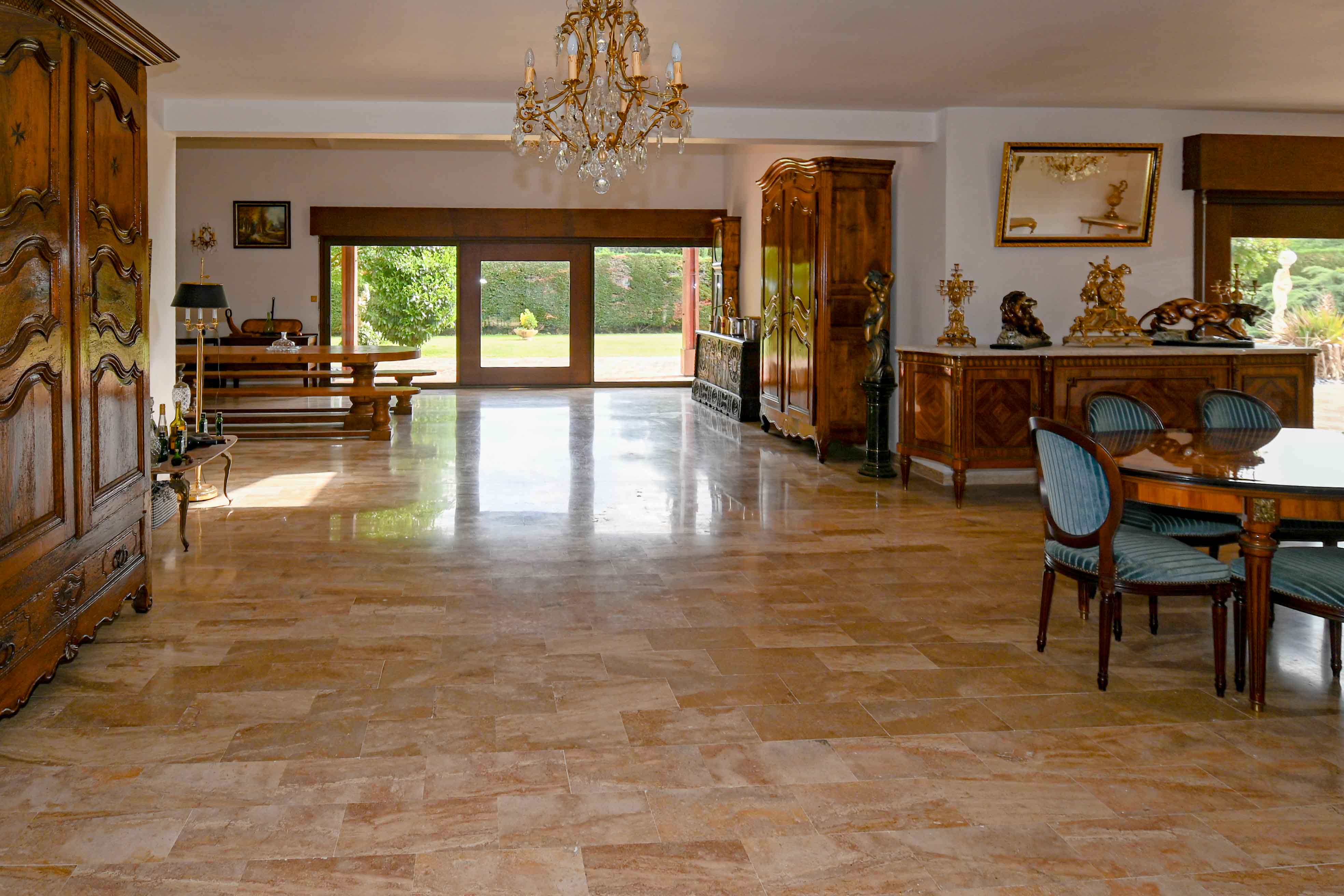French property for sale in Cazères, Haute-Garonne - €715,000 - photo 