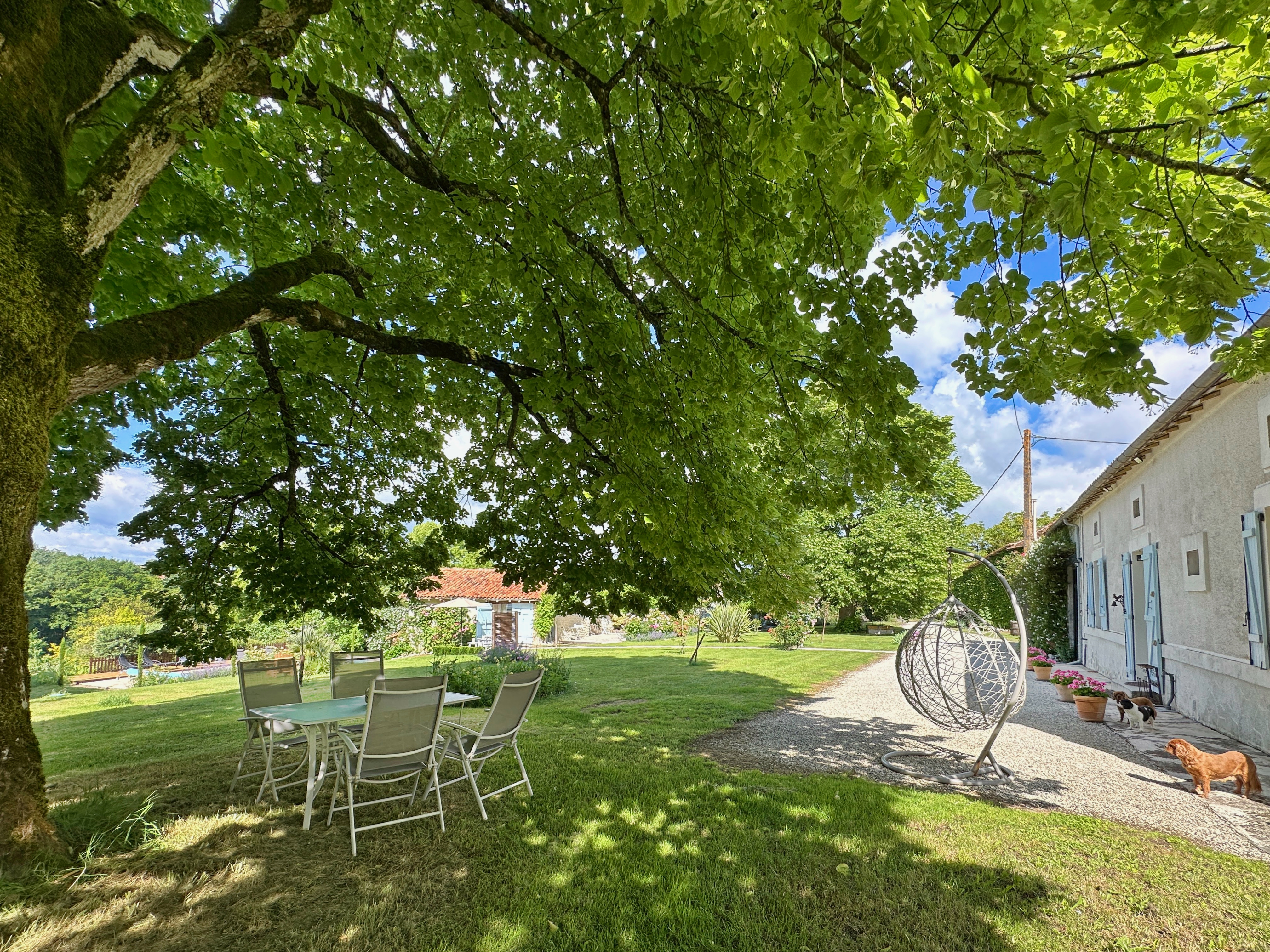 French property for sale in Saint-Romain, Charente - €795,000 - photo 