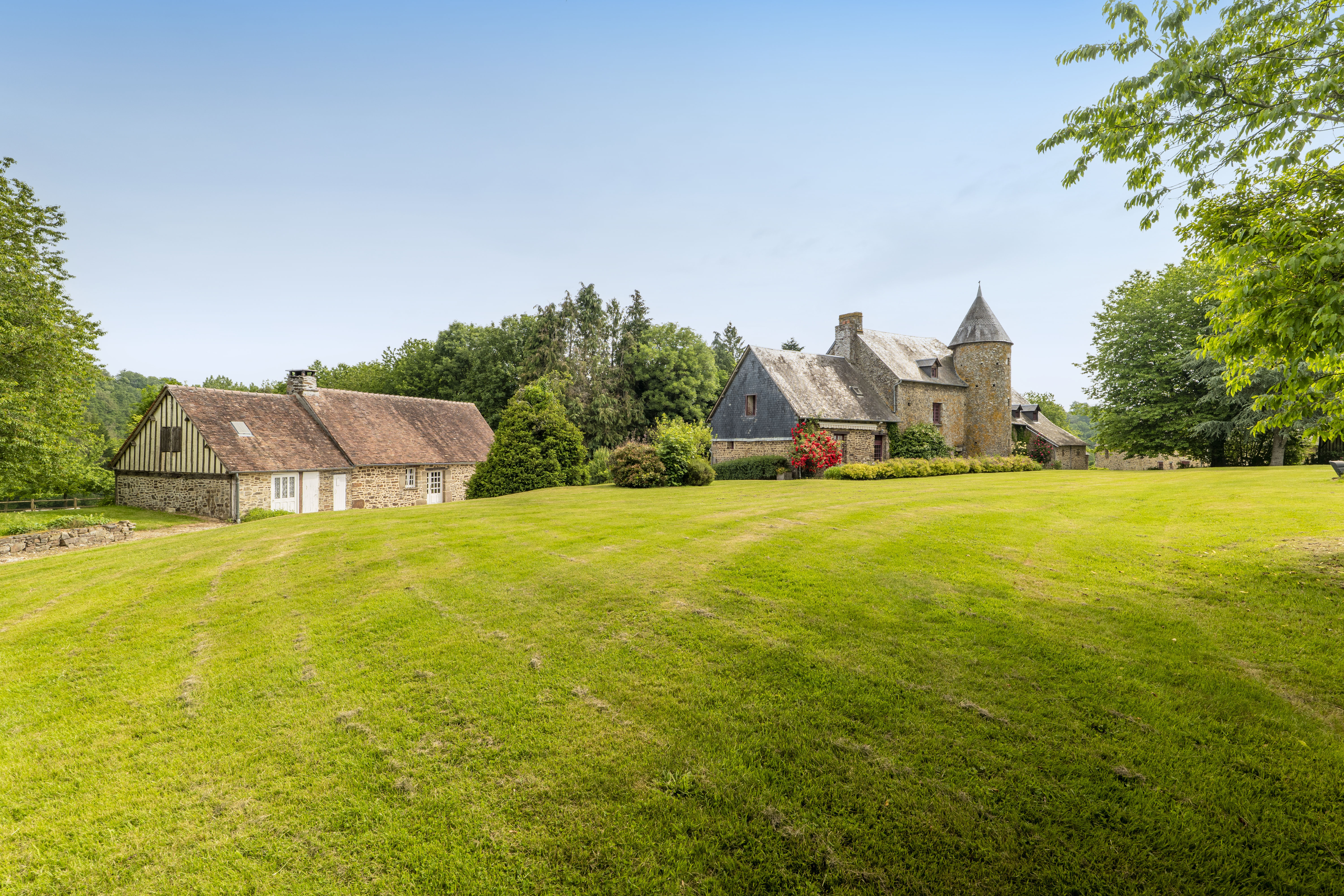 French property for sale in Saint-Bômer-les-Forges, Orne - €1,484,000 - photo 
