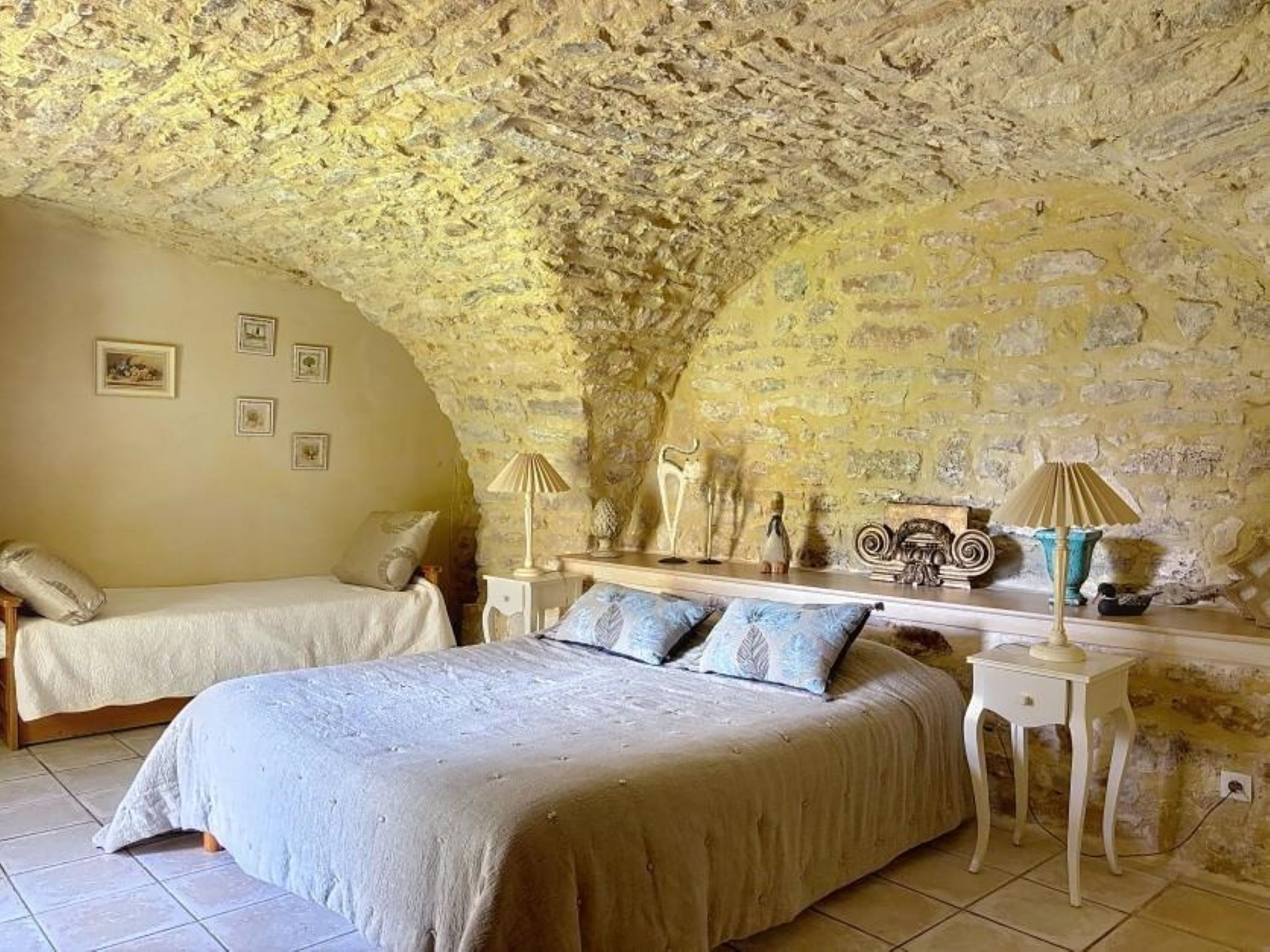 Propriété en France à vendre à Barjac, Gard - €1 850 000 - photo 