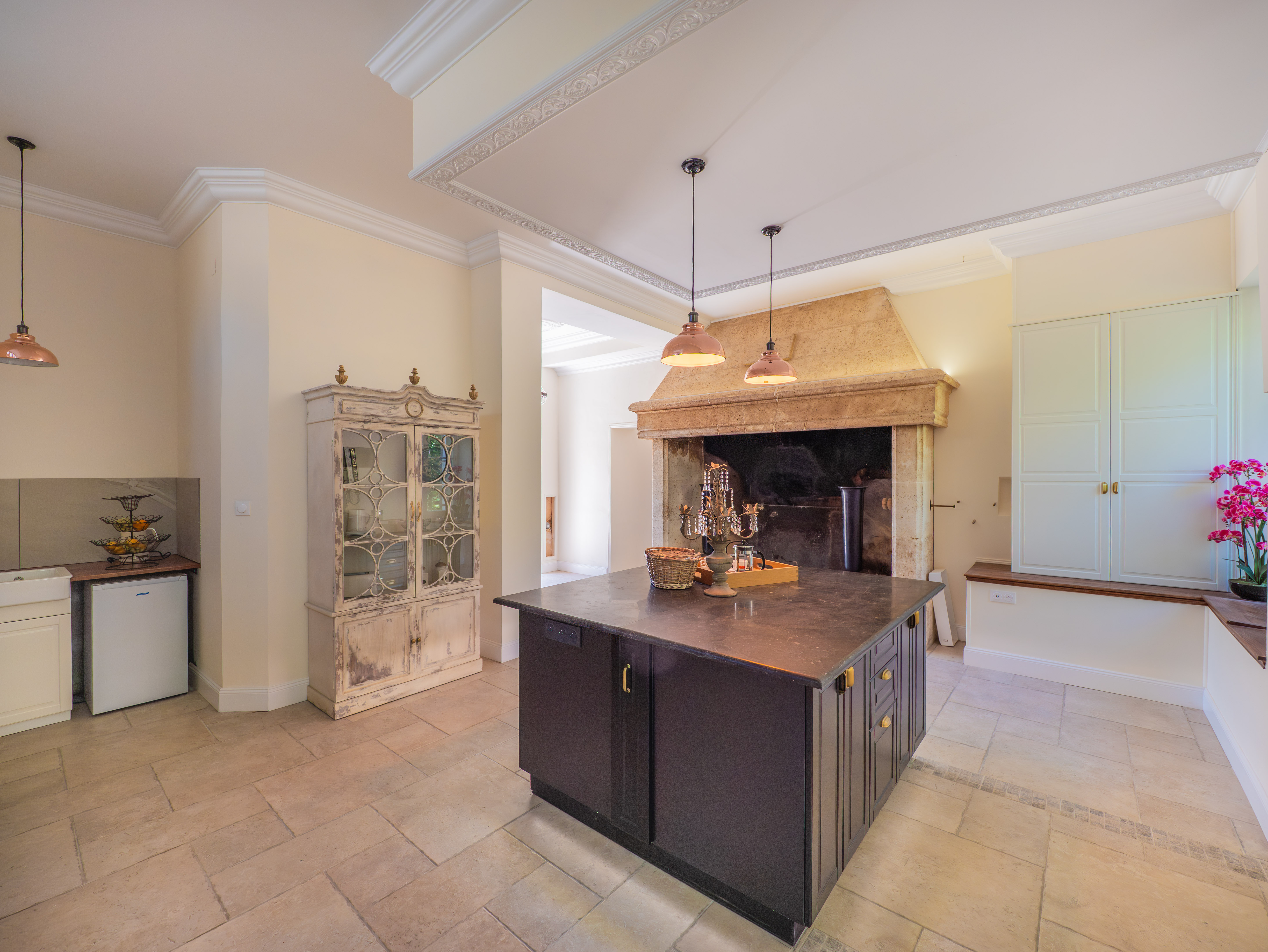 French property for sale in Vitrac, Dordogne - €1,999,000 - photo 