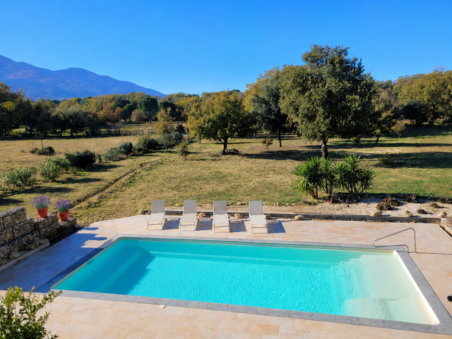 French property for sale in Laroque-des-Albères, Pyrénées-Orientales - €1,260,000 - photo 